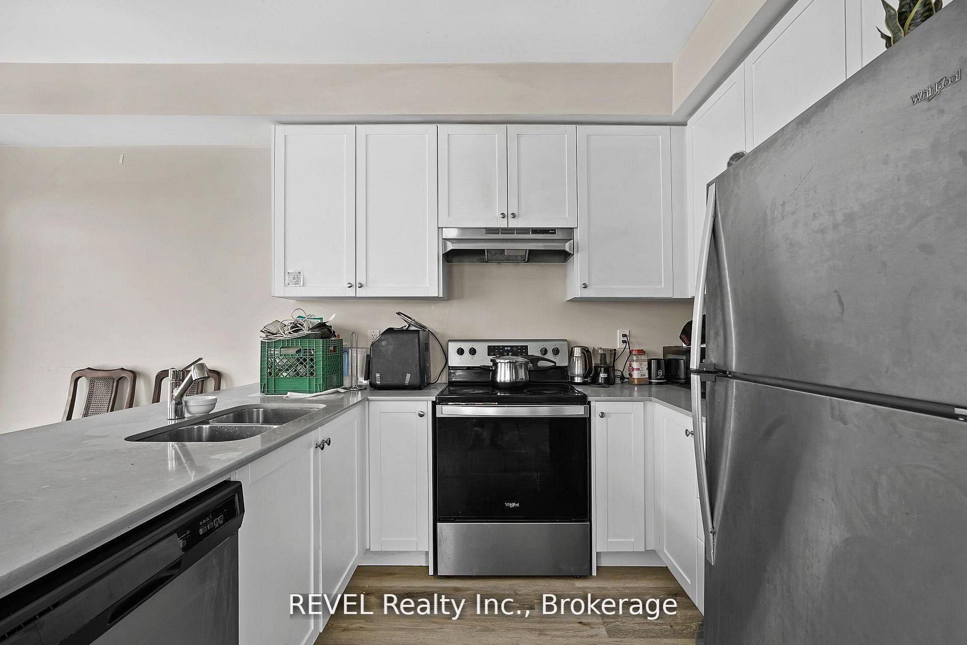 Photo 10 of Unit 38, 7789 Kalar Road, Niagara Falls, Brown — HOMEH