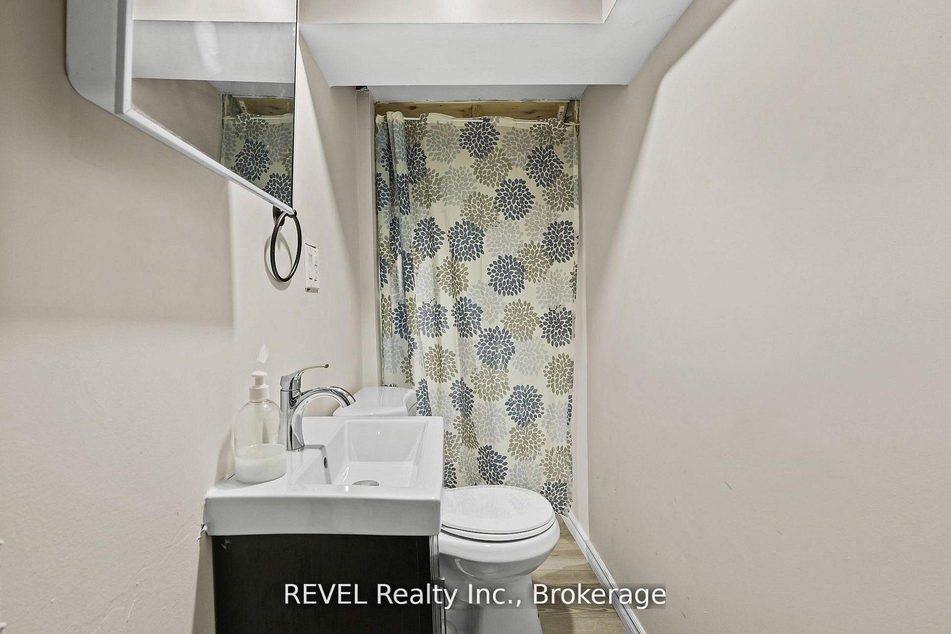 Photo 20 of Unit 38, 7789 Kalar Road, Niagara Falls, Brown — HOMEH