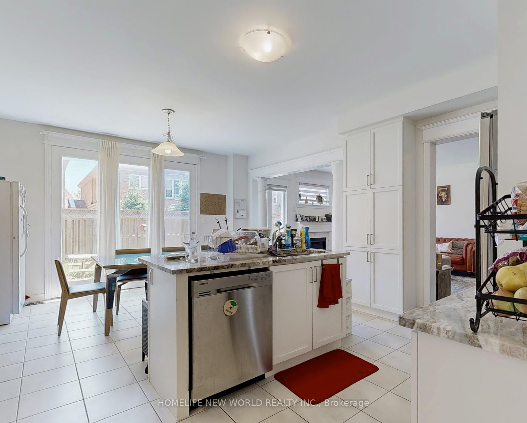 Photo 10 of 54 Thornapple Lane, Richmond Hill, Oak Ridges Lake Wilcox — HOMEH