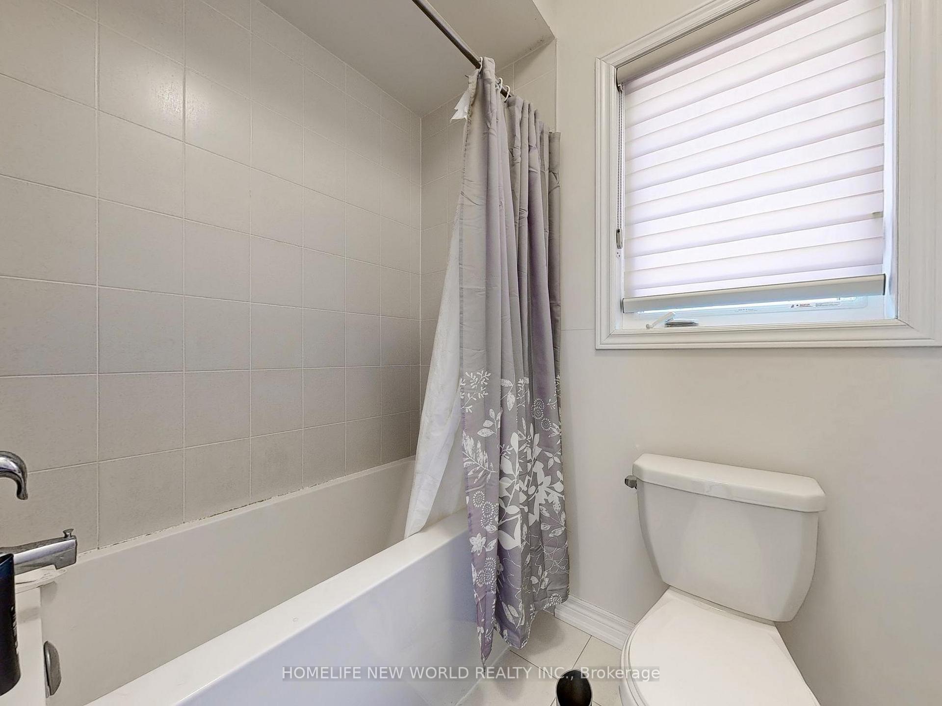 Photo 25 of 54 Thornapple Lane, Richmond Hill, Oak Ridges Lake Wilcox — HOMEH