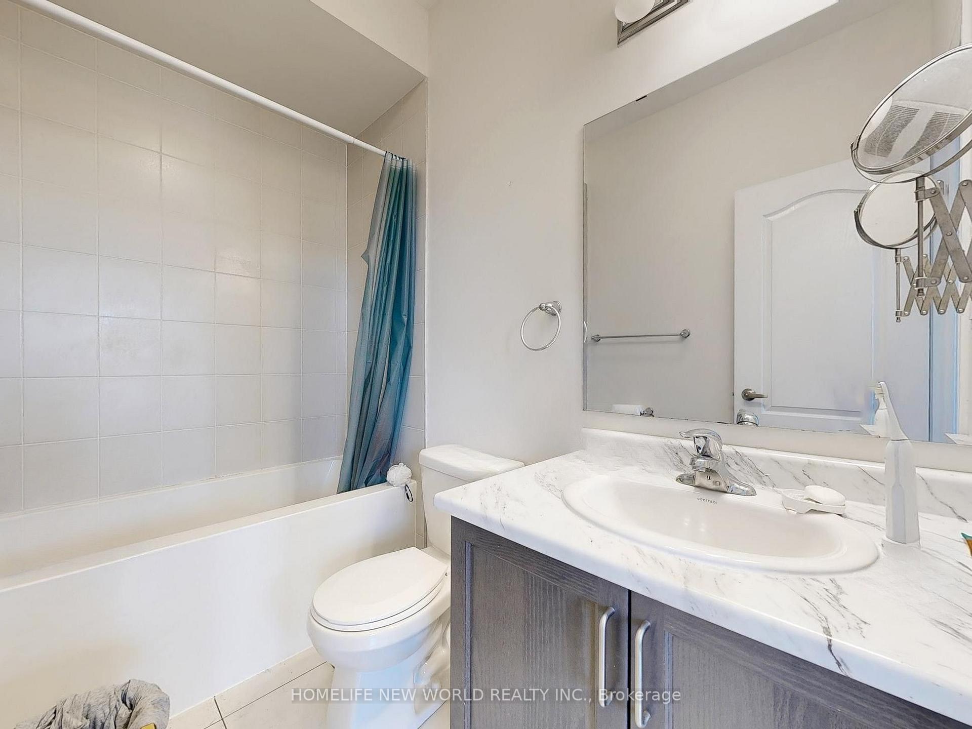 Photo 29 of 54 Thornapple Lane, Richmond Hill, Oak Ridges Lake Wilcox — HOMEH