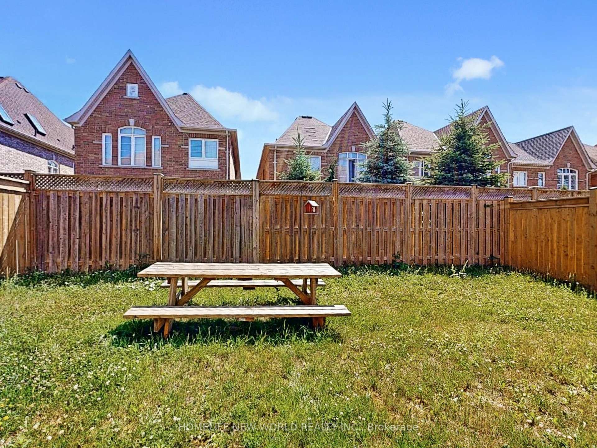 Photo 34 of 54 Thornapple Lane, Richmond Hill, Oak Ridges Lake Wilcox — HOMEH