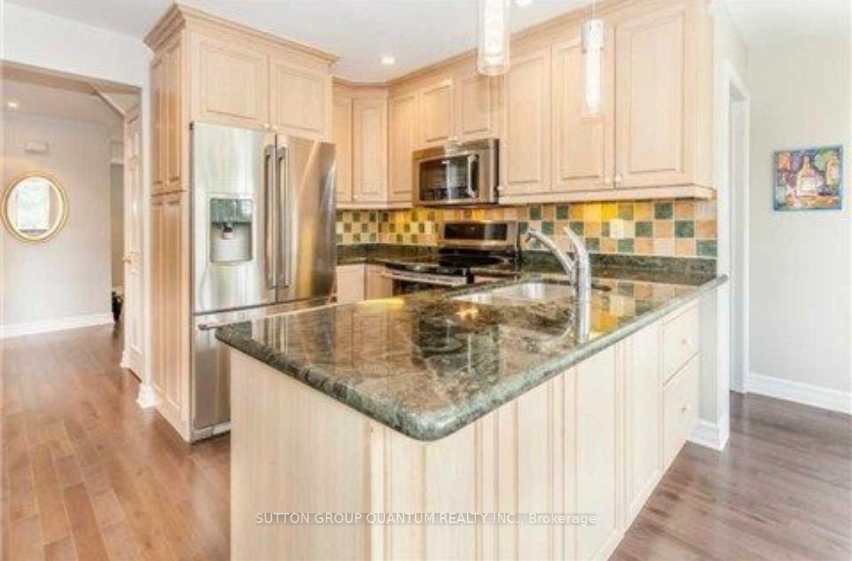 Photo 4 of 6509 Eastridge Road, Mississauga, Meadowvale — HOMEH