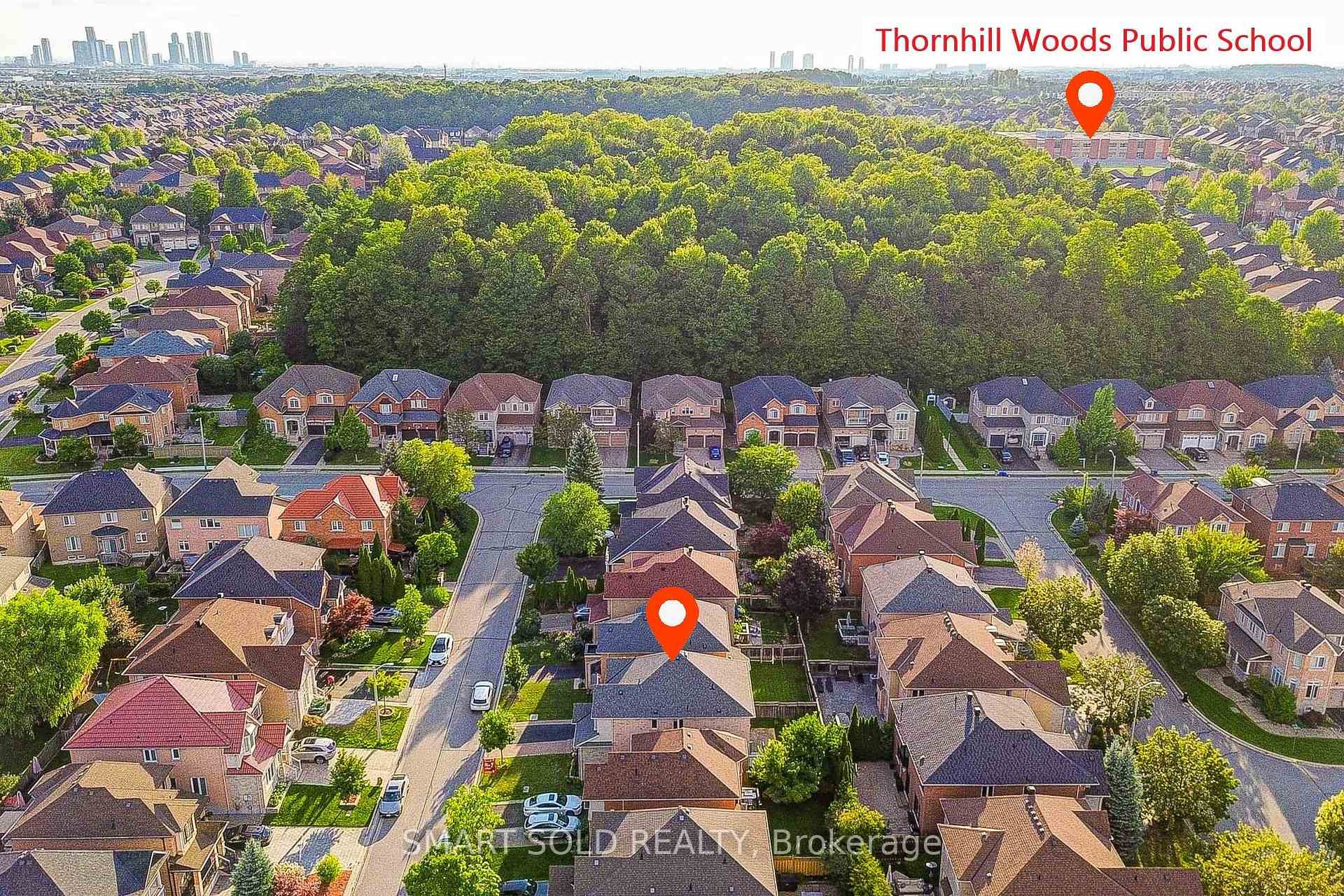 Photo 5 of 16 Burgundy Trail, Vaughan, Patterson — HOMEH