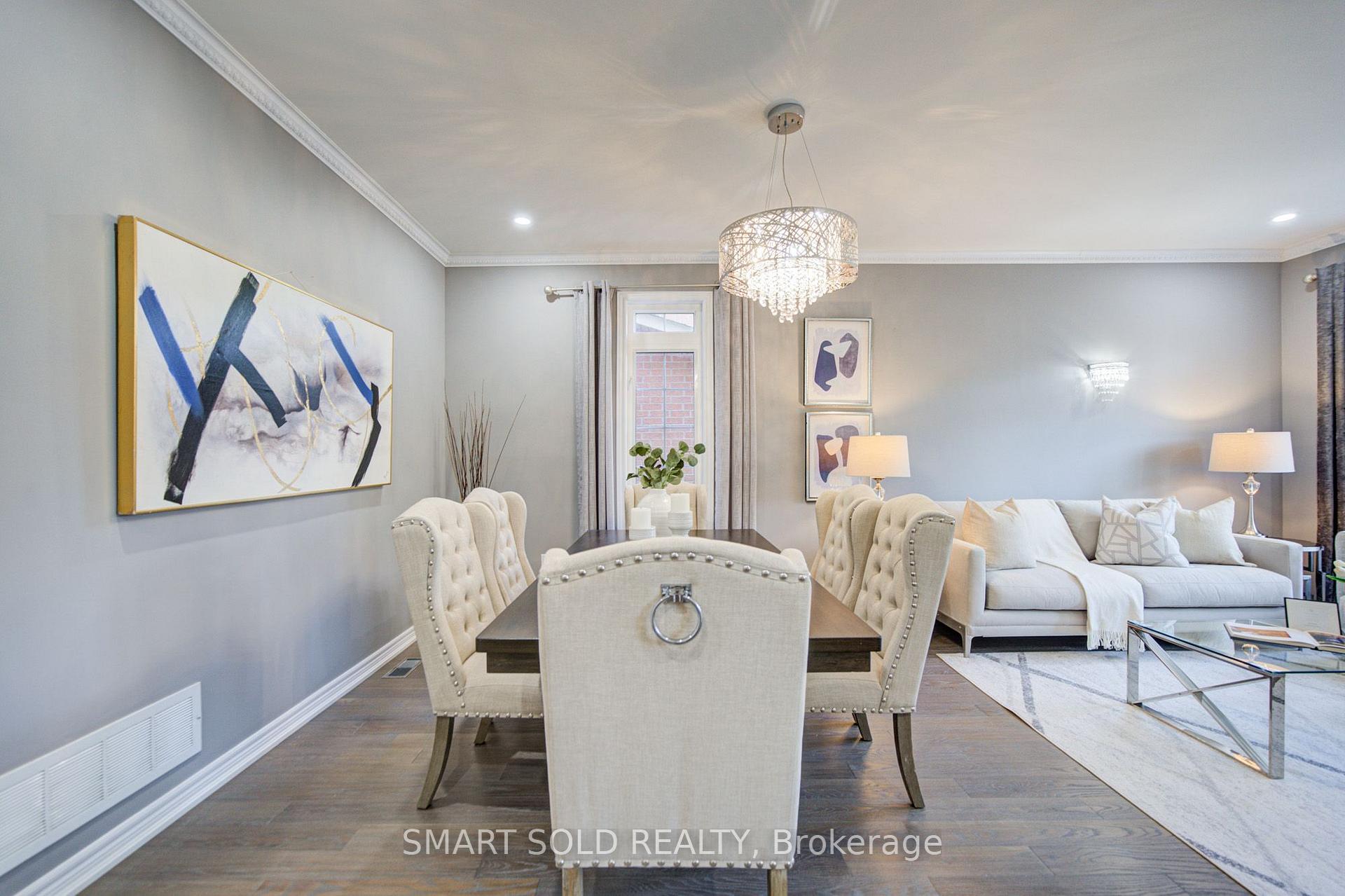 Photo 9 of 16 Burgundy Trail, Vaughan, Patterson — HOMEH