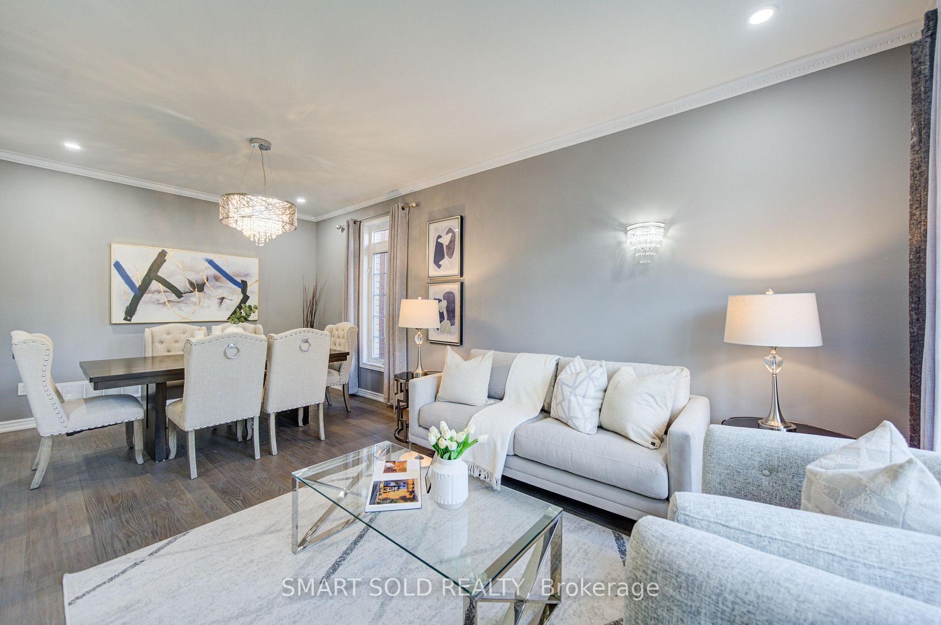 Photo 12 of 16 Burgundy Trail, Vaughan, Patterson — HOMEH