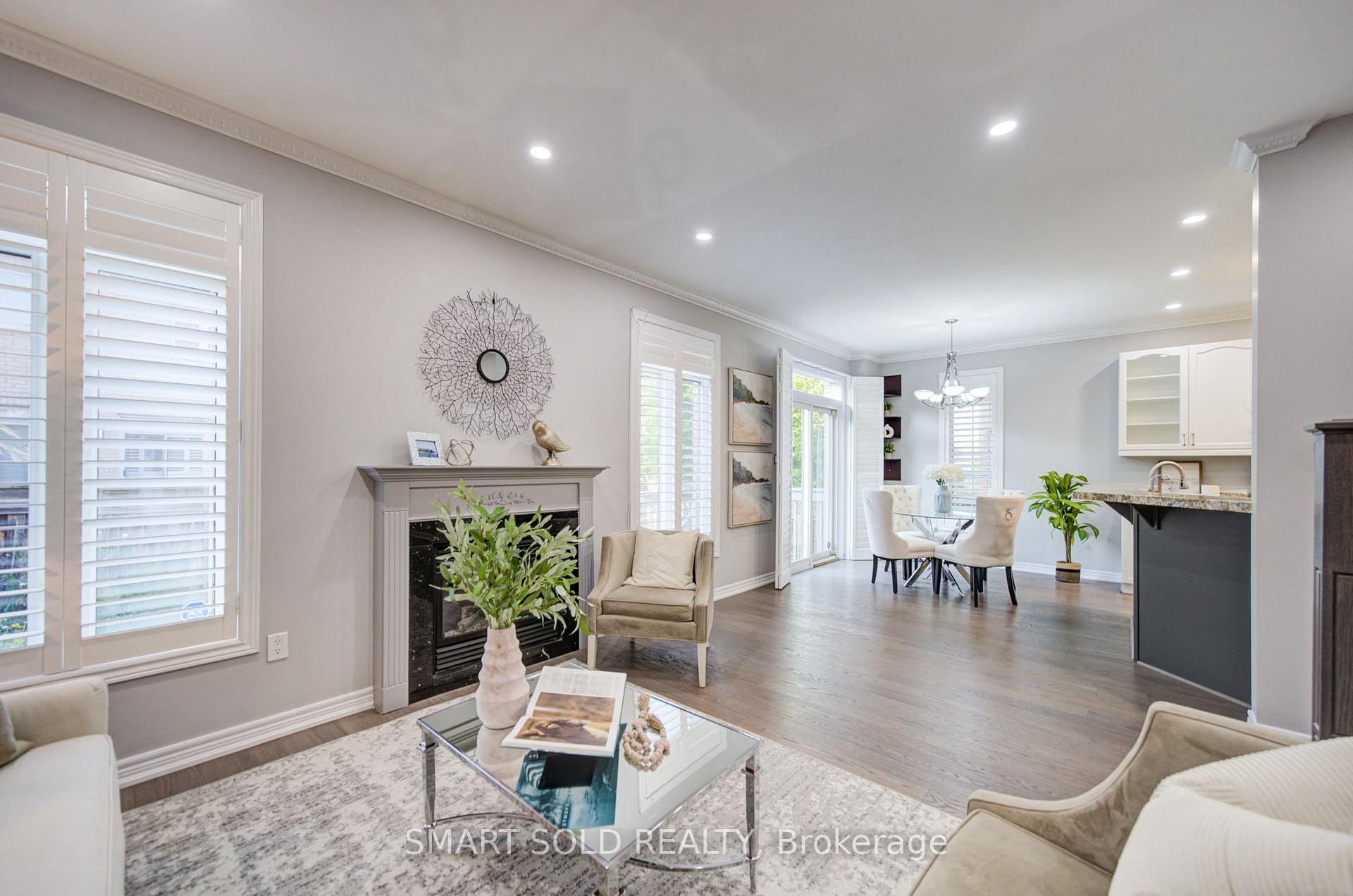 Photo 24 of 16 Burgundy Trail, Vaughan, Patterson — HOMEH