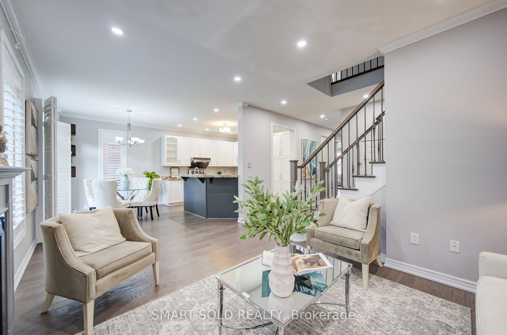 Photo 25 of 16 Burgundy Trail, Vaughan, Patterson — HOMEH