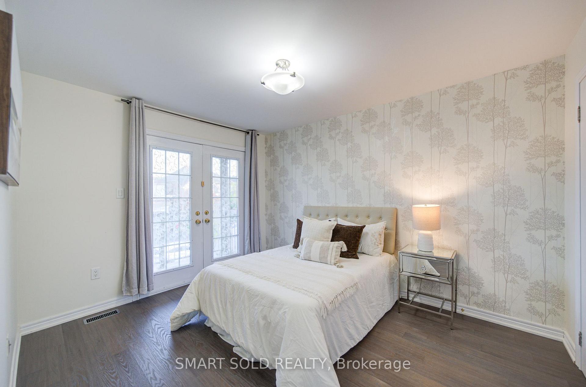 Photo 36 of 16 Burgundy Trail, Vaughan, Patterson — HOMEH