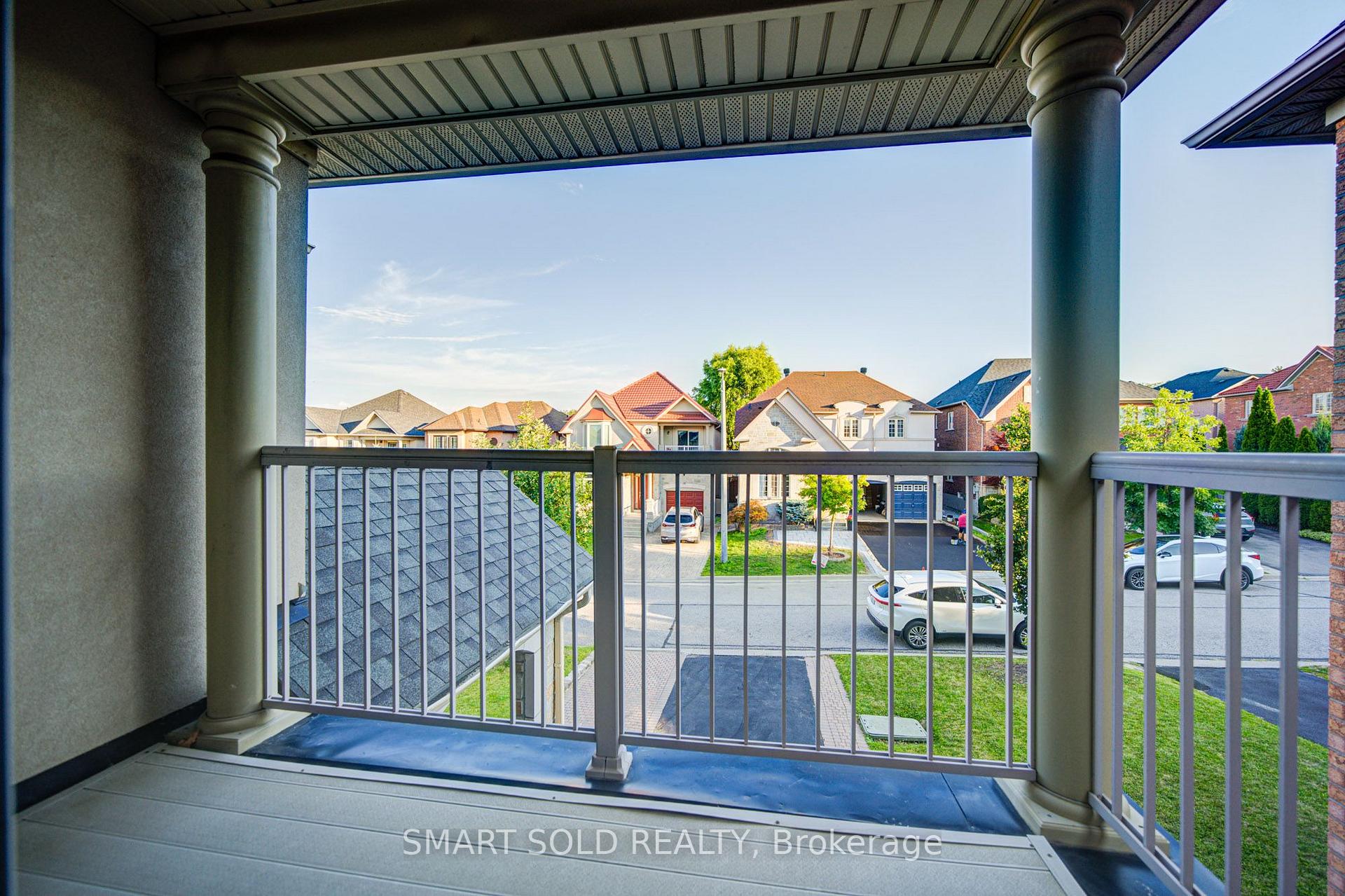 Photo 38 of 16 Burgundy Trail, Vaughan, Patterson — HOMEH