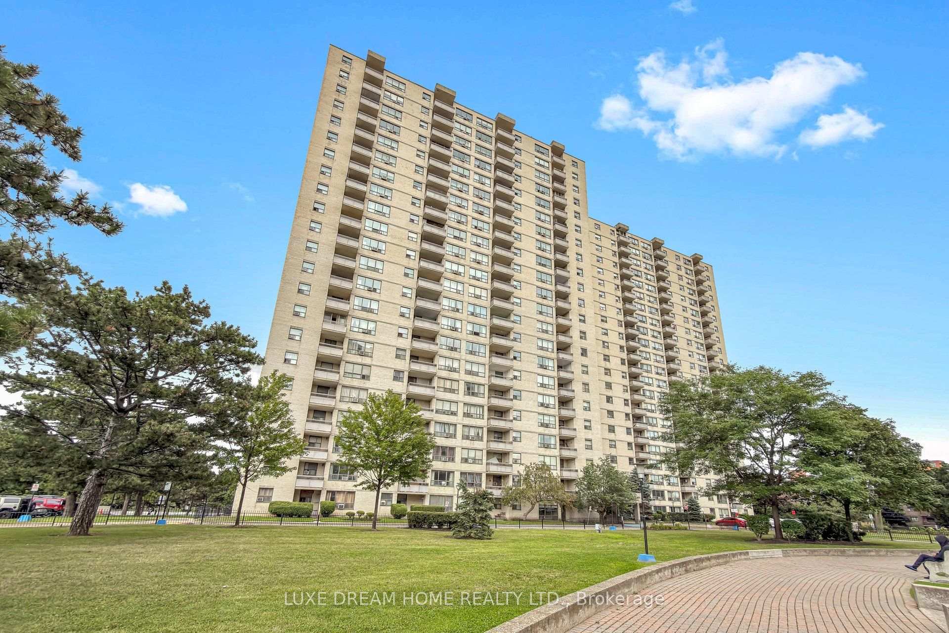 Photo 2 of Unit 409, 370 Dixon Road, Etobicoke, Kingsview Village-The Westway — HOMEH