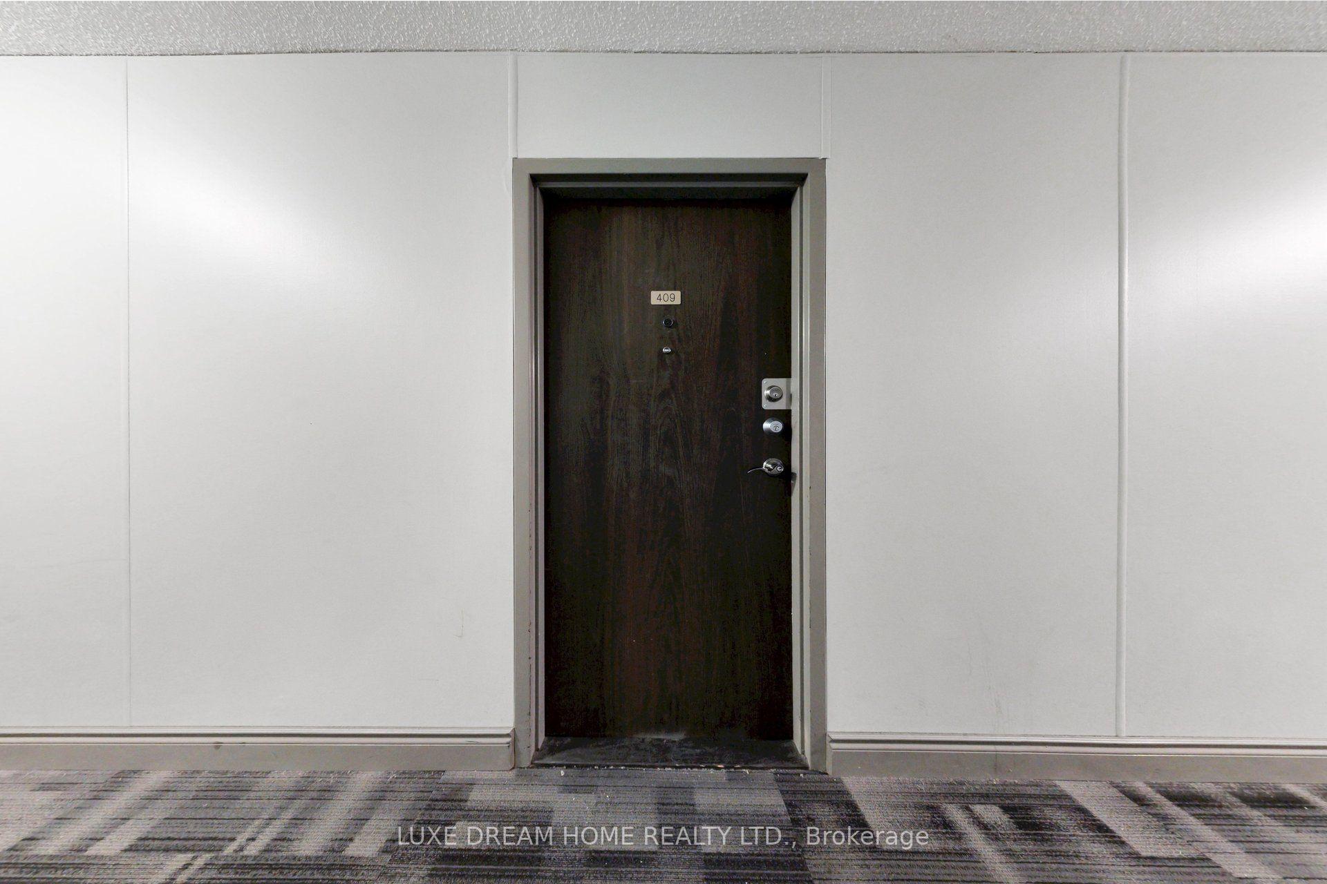 Photo 3 of Unit 409, 370 Dixon Road, Etobicoke, Kingsview Village-The Westway — HOMEH