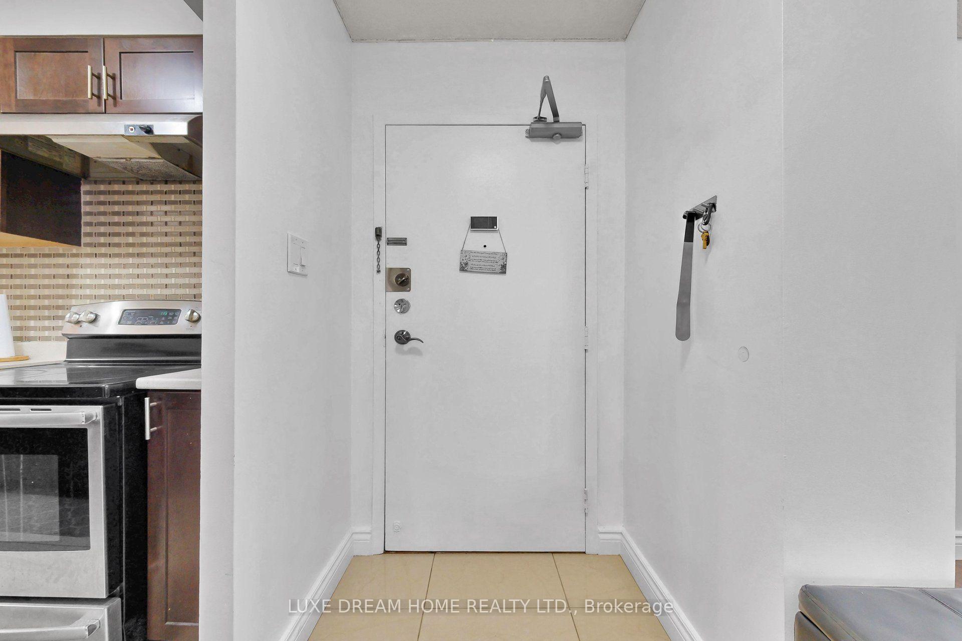Photo 5 of Unit 409, 370 Dixon Road, Etobicoke, Kingsview Village-The Westway — HOMEH