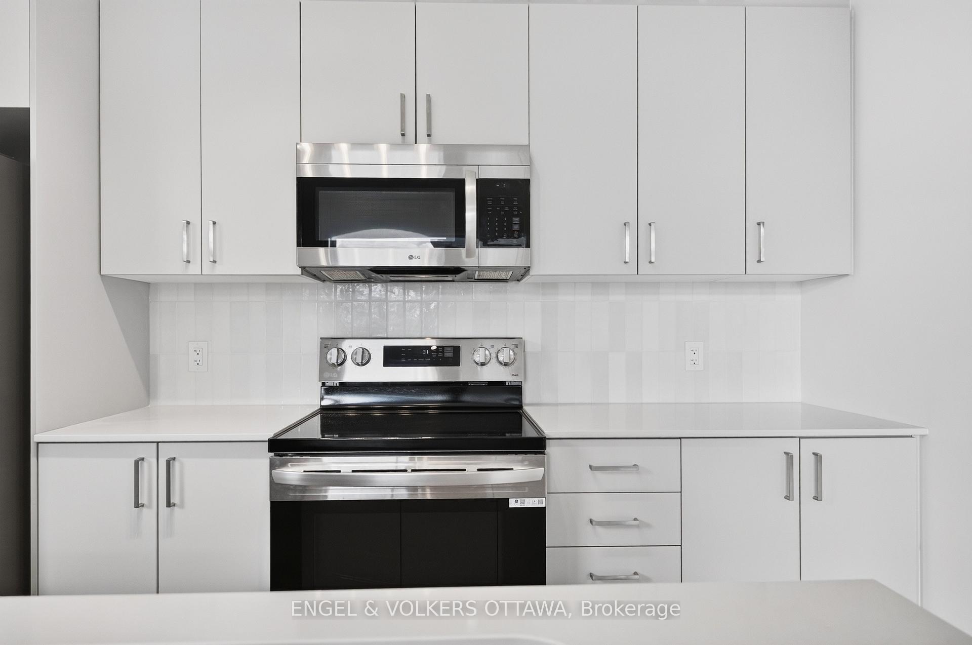 Photo 13 of 225 Stardust Private, Ottawa, Leitrim — HOMEH
