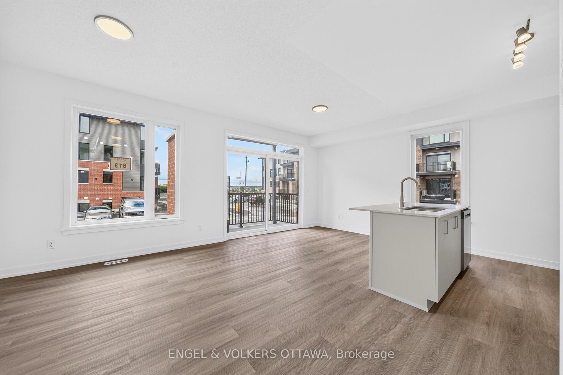 Photo 15 of 225 Stardust Private, Ottawa, Leitrim — HOMEH