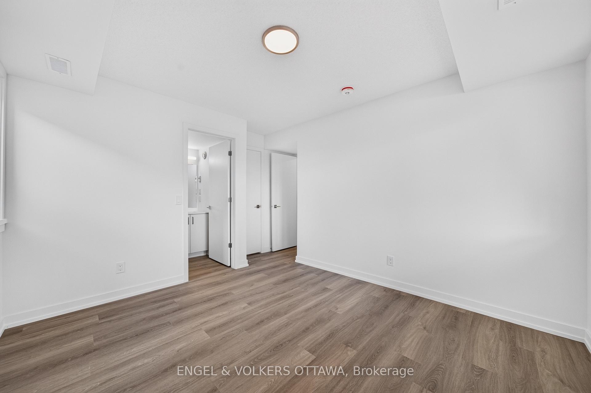 Photo 18 of 225 Stardust Private, Ottawa, Leitrim — HOMEH