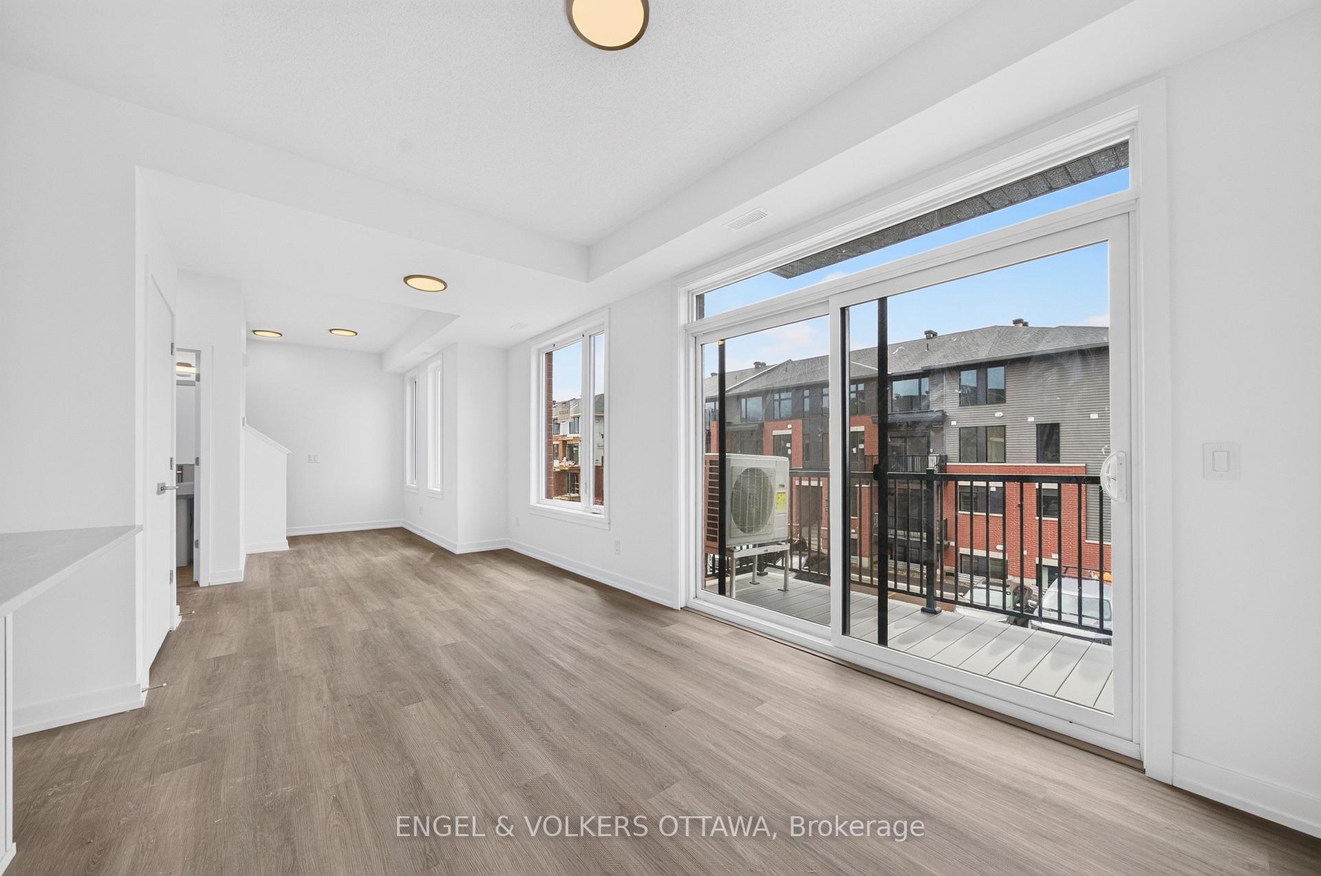 Photo 14 of 227 Stardust Private, Ottawa, Leitrim — HOMEH