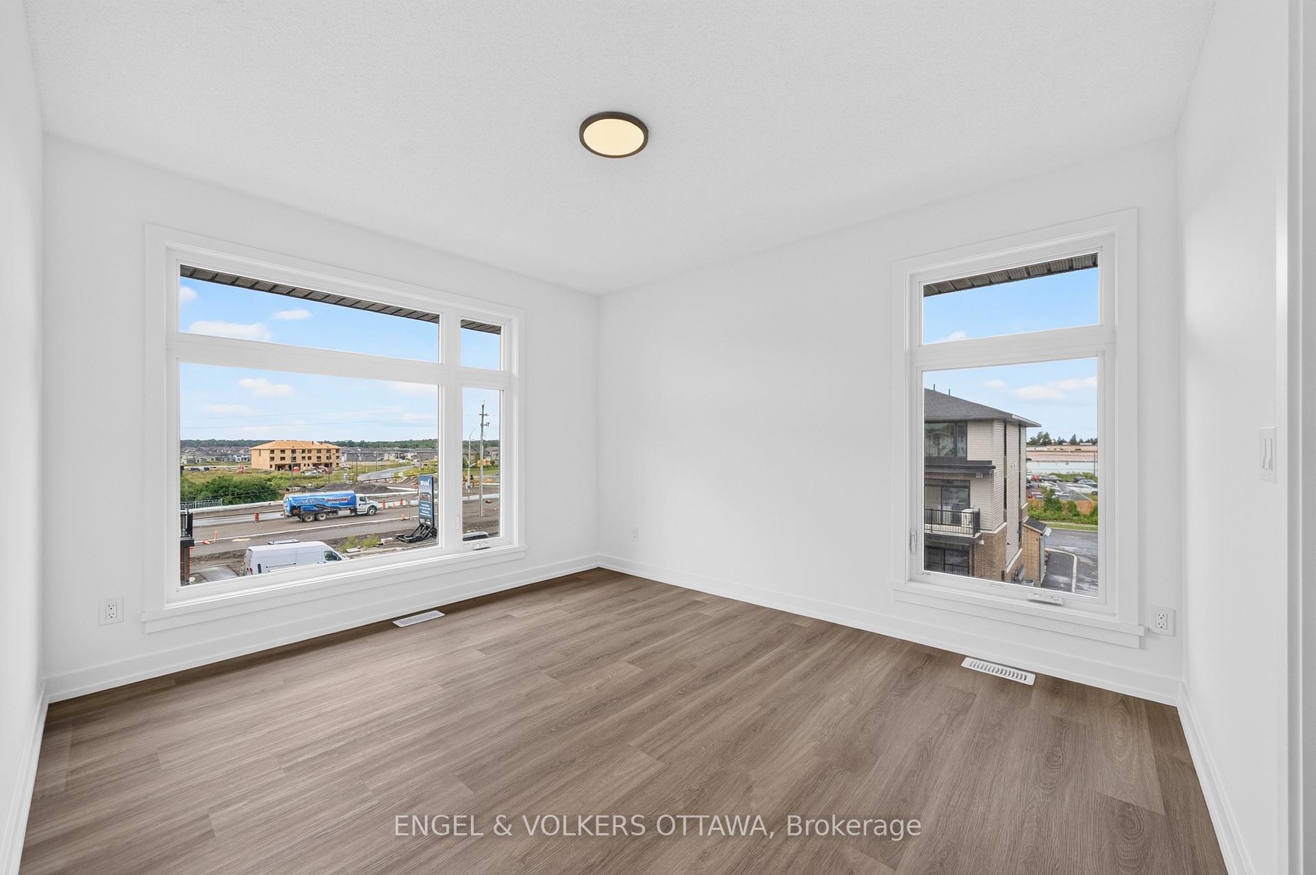 Photo 21 of 227 Stardust Private, Ottawa, Leitrim — HOMEH