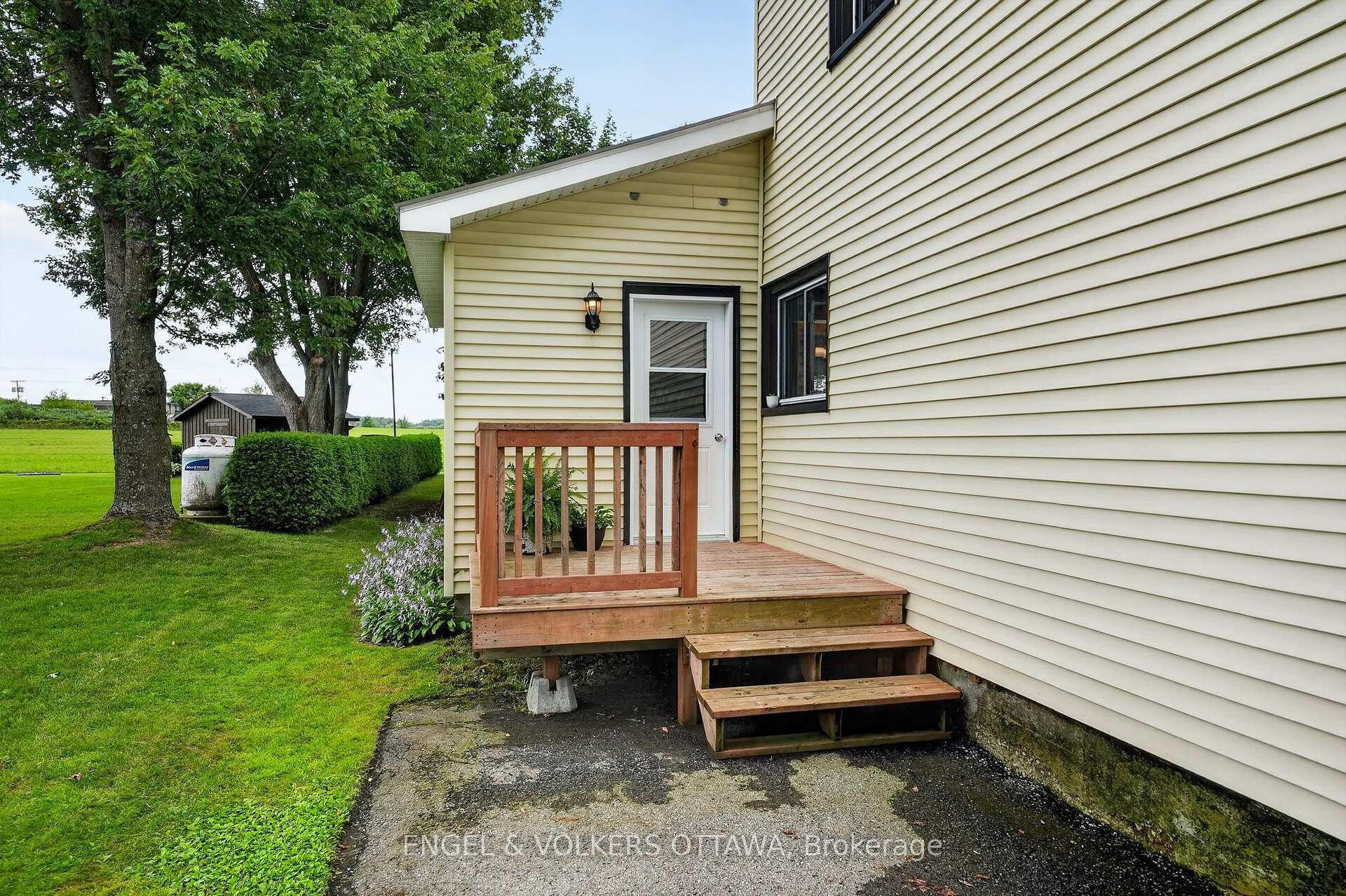 Photo 38 of 22 Peter Street, North Glengarry, Maxville — HOMEH