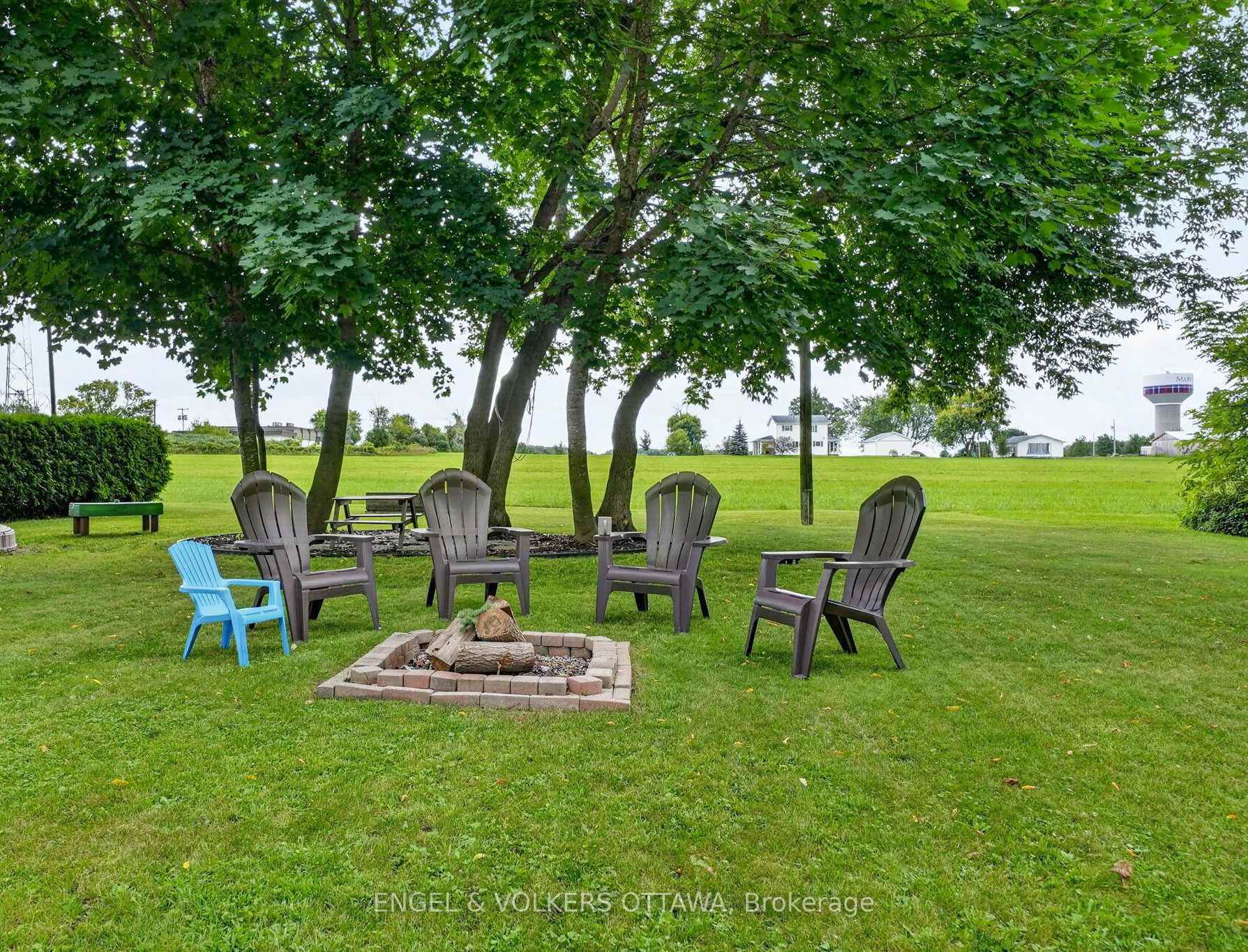 Photo 45 of 22 Peter Street, North Glengarry, Maxville — HOMEH