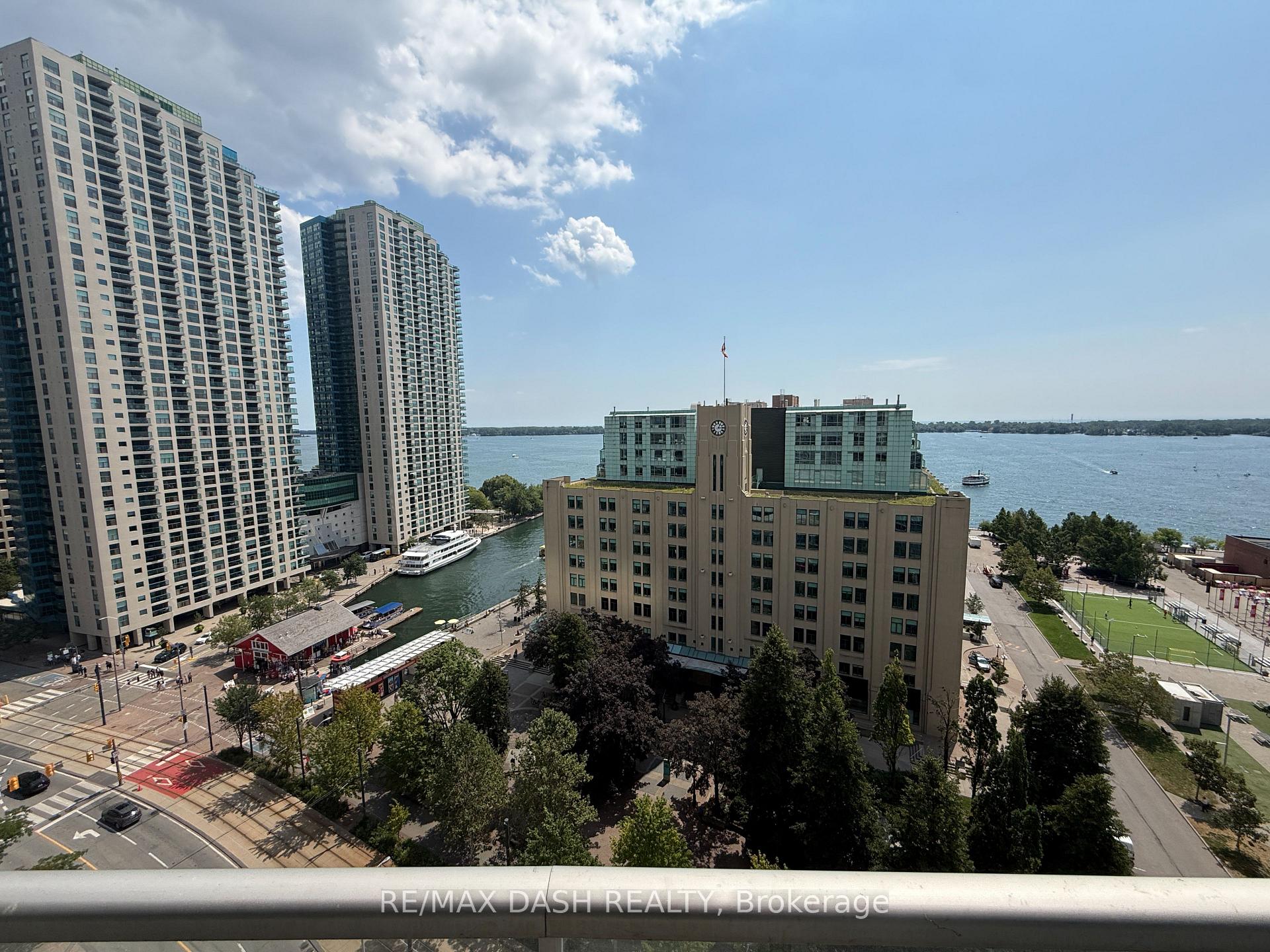 Photo 11 of Unit 1506, 208 Queens Quay W, Toronto, Waterfront Communities — HOMEH