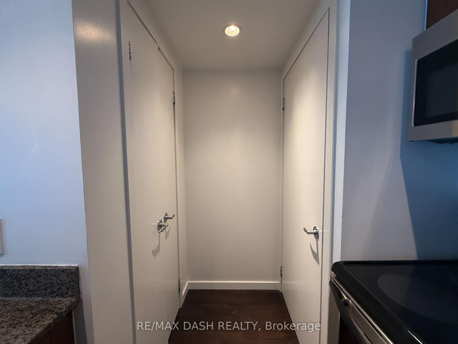 Photo 17 of Unit 1506, 208 Queens Quay W, Toronto, Waterfront Communities — HOMEH