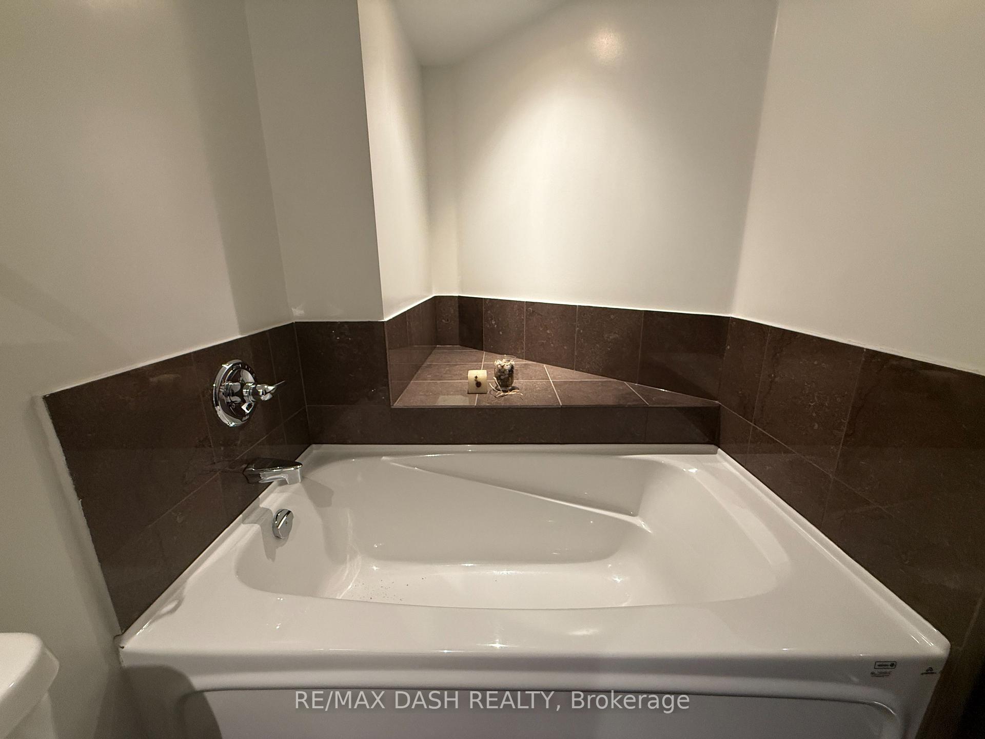 Photo 21 of Unit 1506, 208 Queens Quay W, Toronto, Waterfront Communities — HOMEH