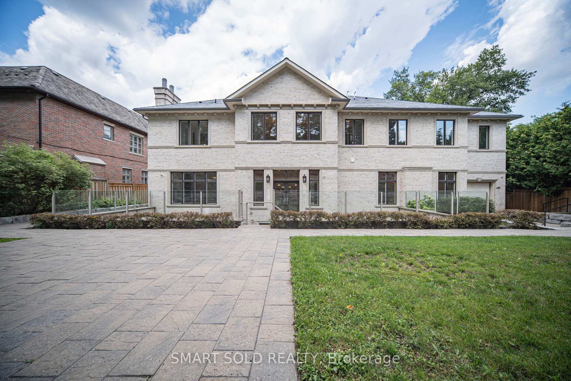 Photo 8 of 9 Saintfield Avenue, North York, Bridle Path-Sunnybrook-York Mills — HOMEH