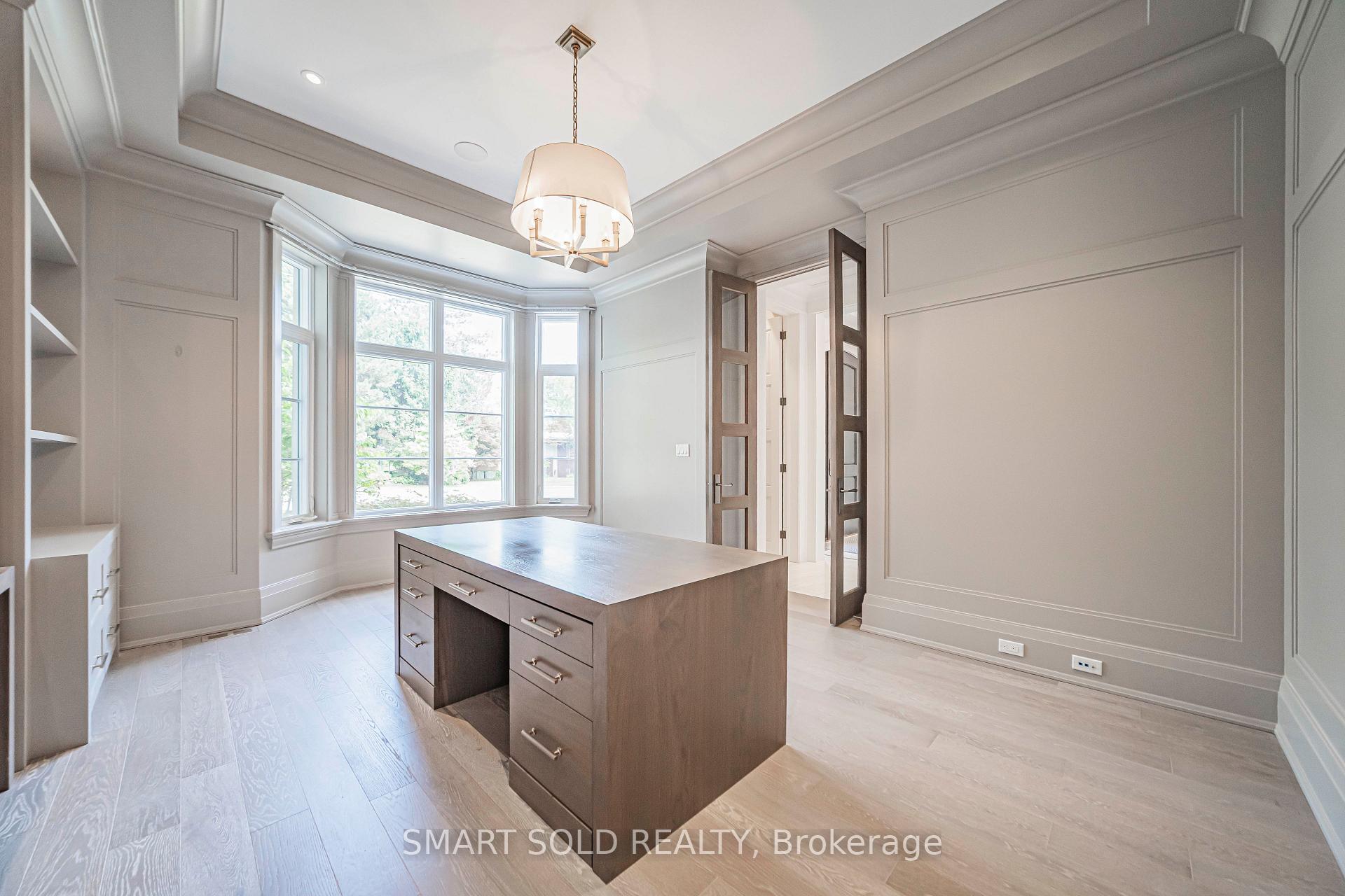 Photo 11 of 9 Saintfield Avenue, North York, Bridle Path-Sunnybrook-York Mills — HOMEH