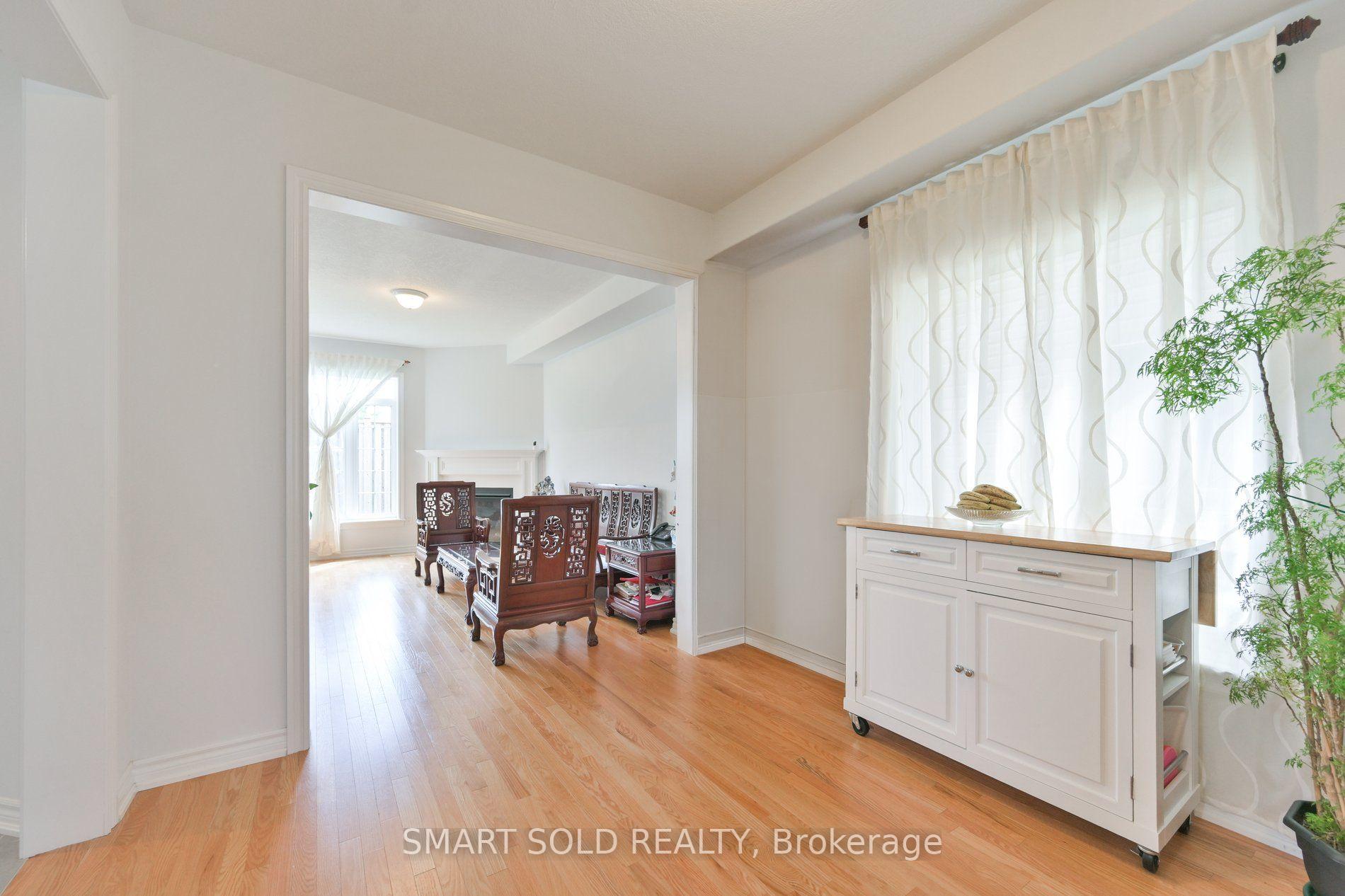Photo 4 of 51 Bramsey Street, Georgina, Sutton & Jackson's Point — HOMEH
