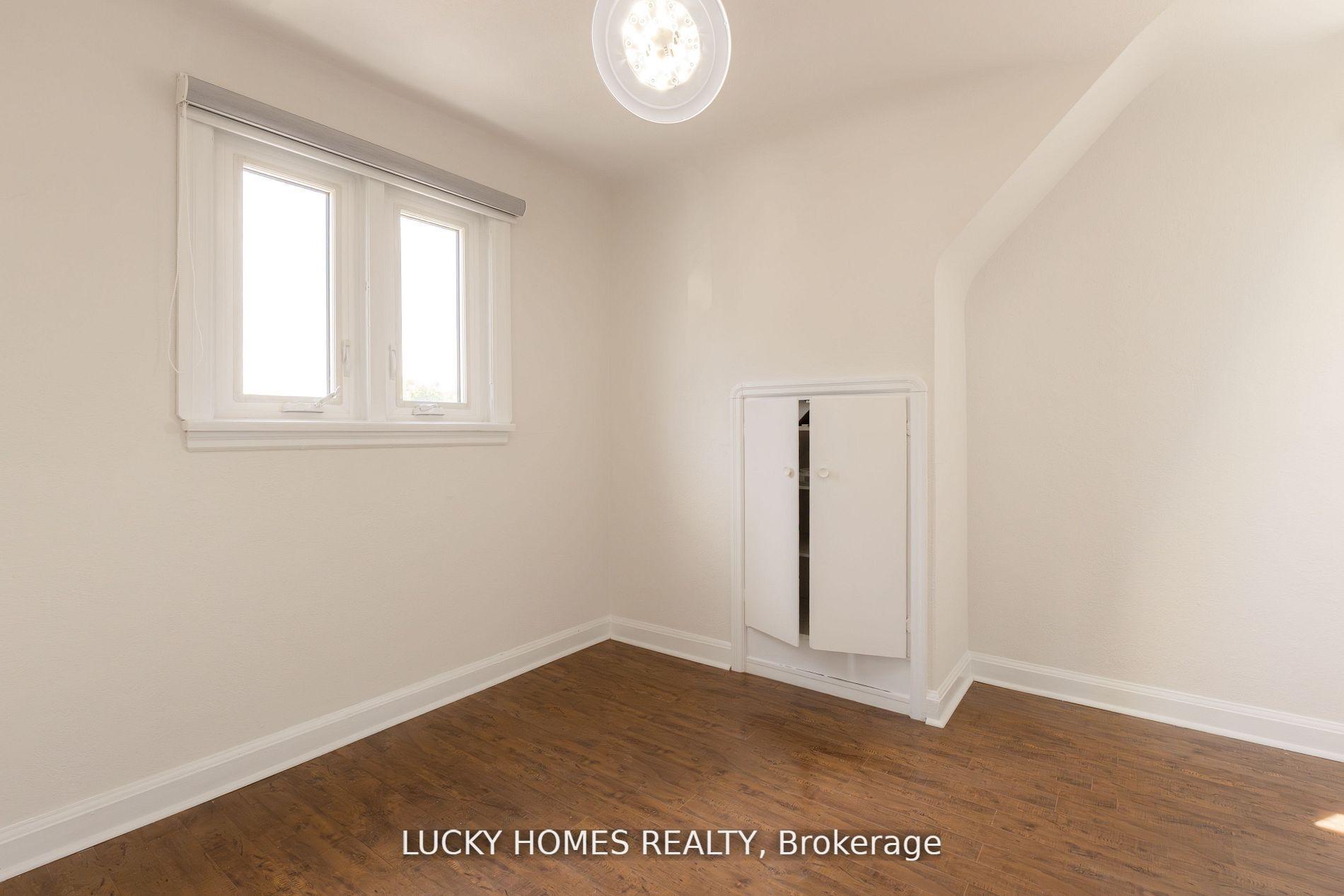 Photo 5 of 157 Centre Street S, Oshawa, Central — HOMEH