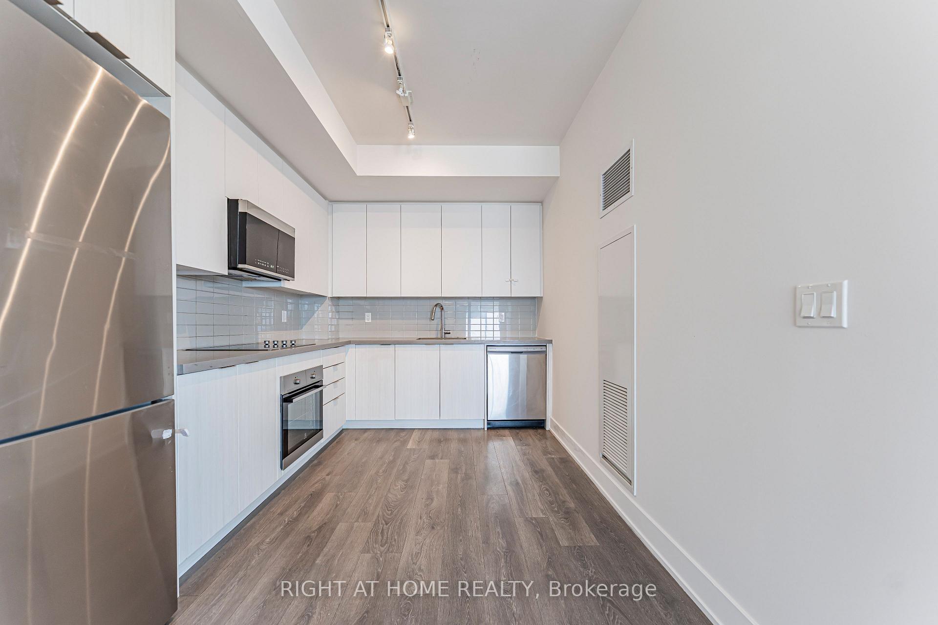 Photo 6 of Unit 1208, 297 Oak Walk Drive, Oakville, River Oaks — HOMEH