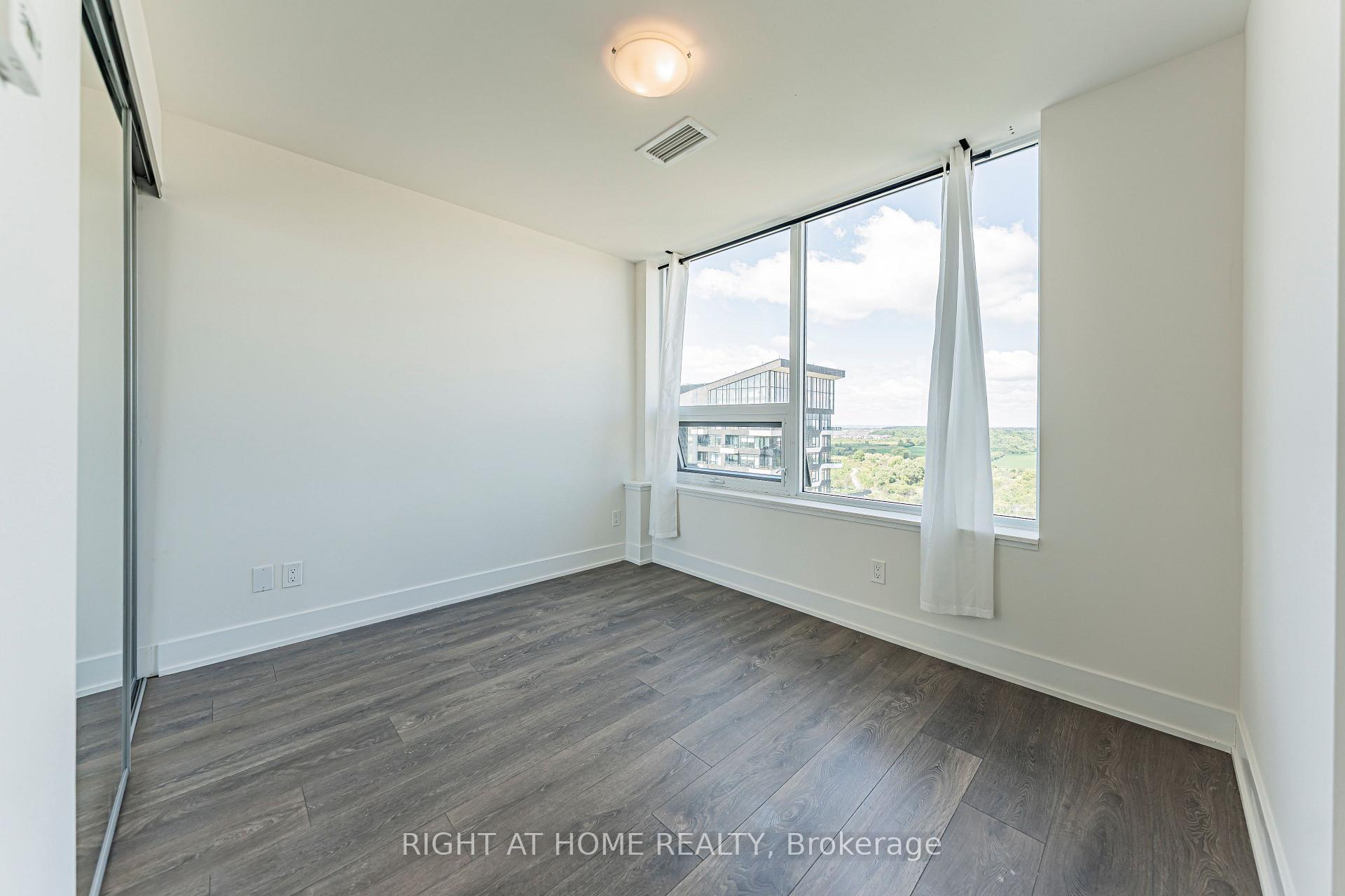 Photo 15 of Unit 1208, 297 Oak Walk Drive, Oakville, River Oaks — HOMEH