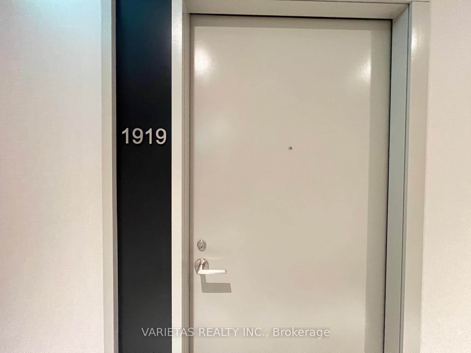 Photo 5 of Unit 1919, 400 King Street W, Toronto, Waterfront Communities — HOMEH