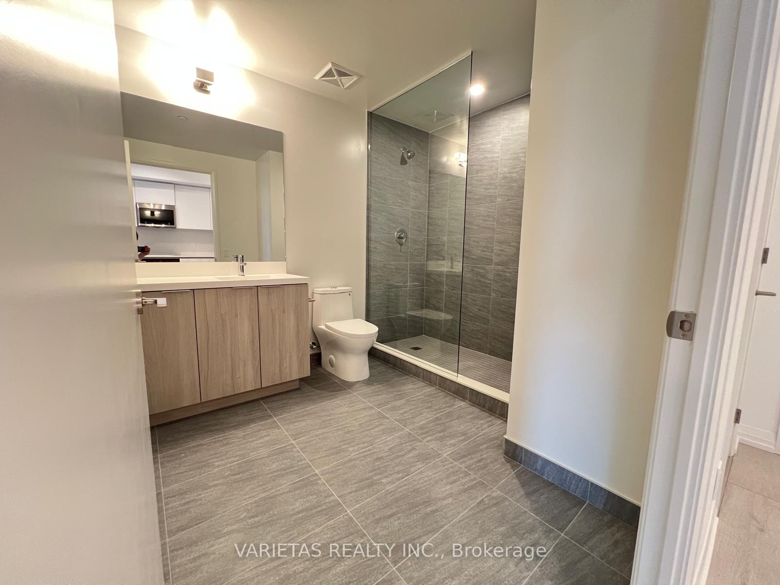 Photo 13 of Unit 1919, 400 King Street W, Toronto, Waterfront Communities — HOMEH