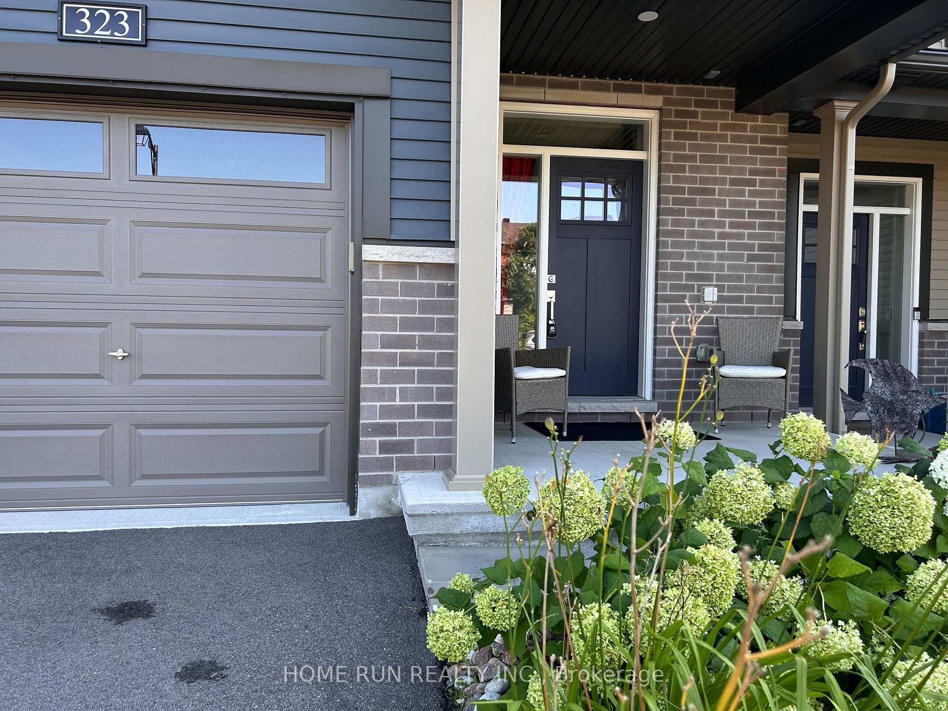 Photo 2 of 323 Blossom Pass Terrace, Ottawa, Avalon East — HOMEH