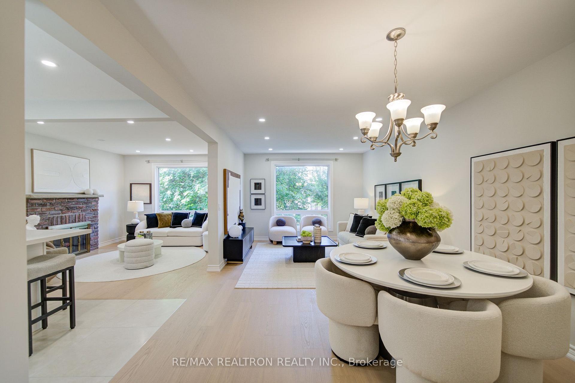 Photo 5 of 26 Mercer Crescent, Markham, Raymerville — HOMEH