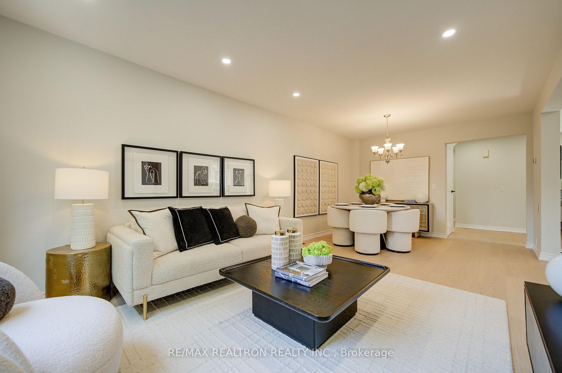 Photo 9 of 26 Mercer Crescent, Markham, Raymerville — HOMEH