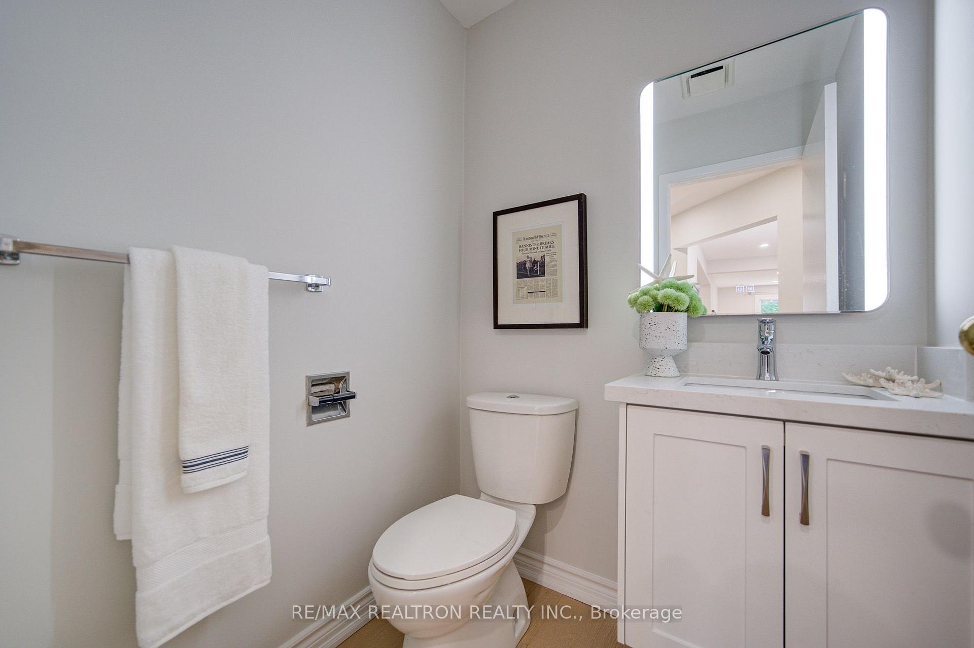 Photo 18 of 26 Mercer Crescent, Markham, Raymerville — HOMEH
