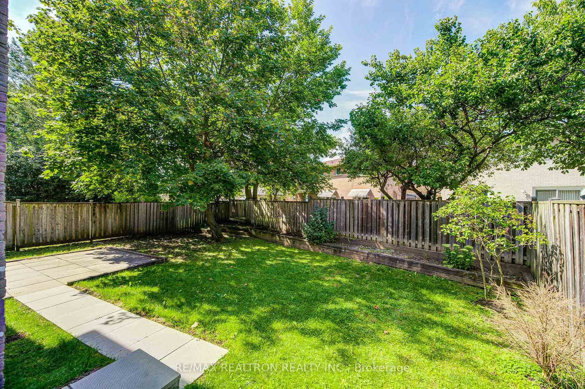 Photo 40 of 26 Mercer Crescent, Markham, Raymerville — HOMEH