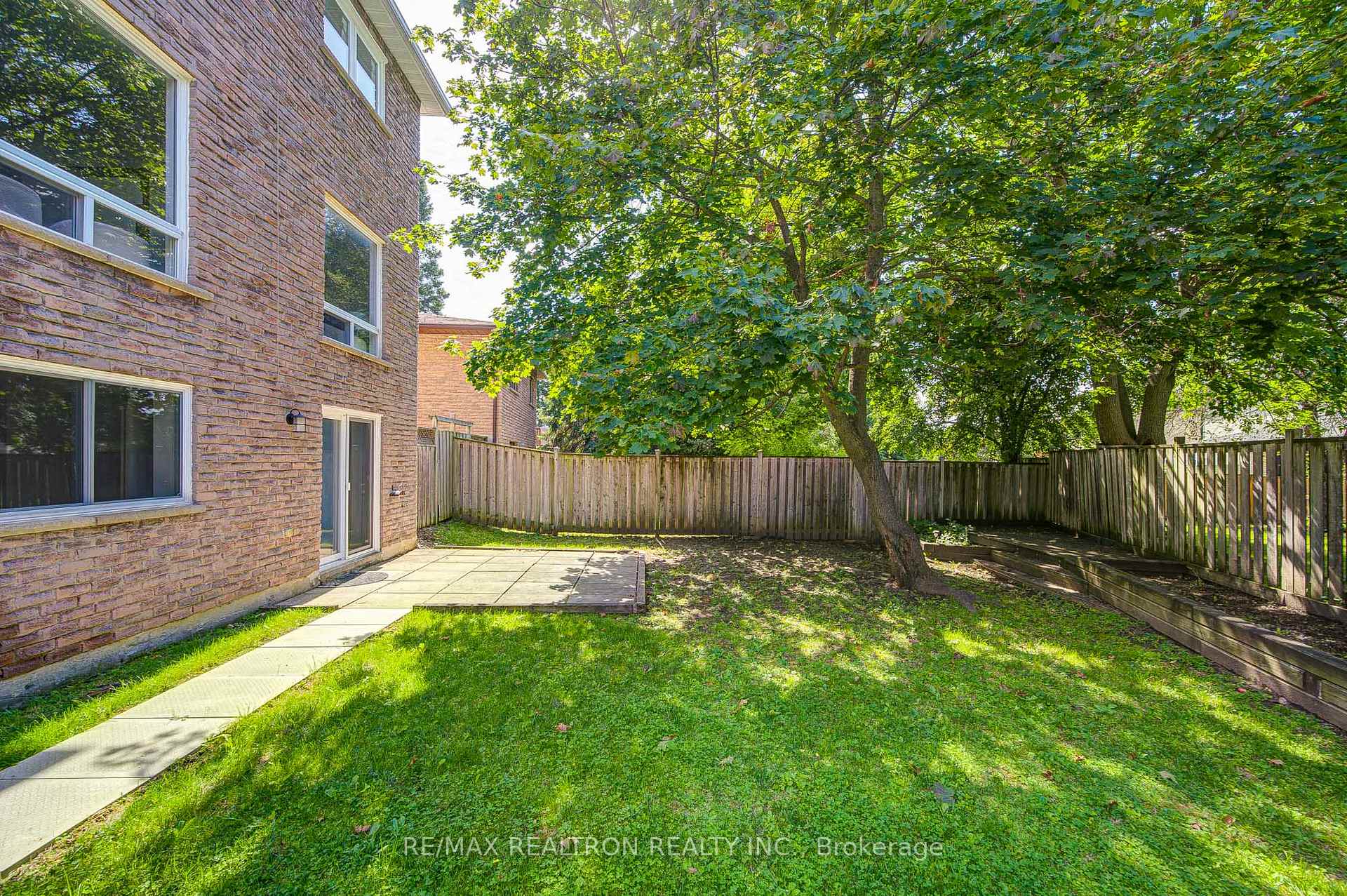 Photo 43 of 26 Mercer Crescent, Markham, Raymerville — HOMEH