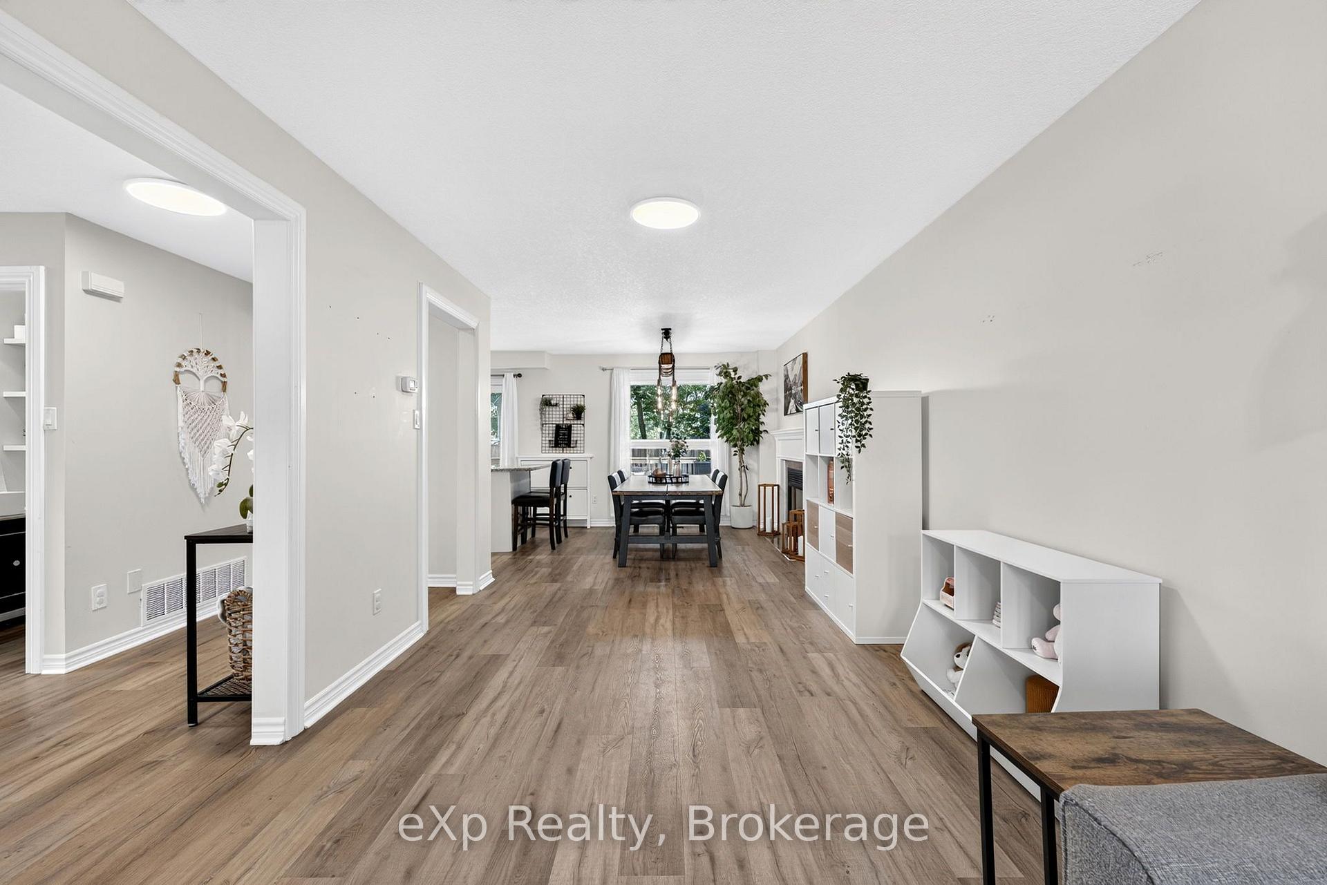 Photo 8 of 20 Edison Crescent, Stratford — HOMEH