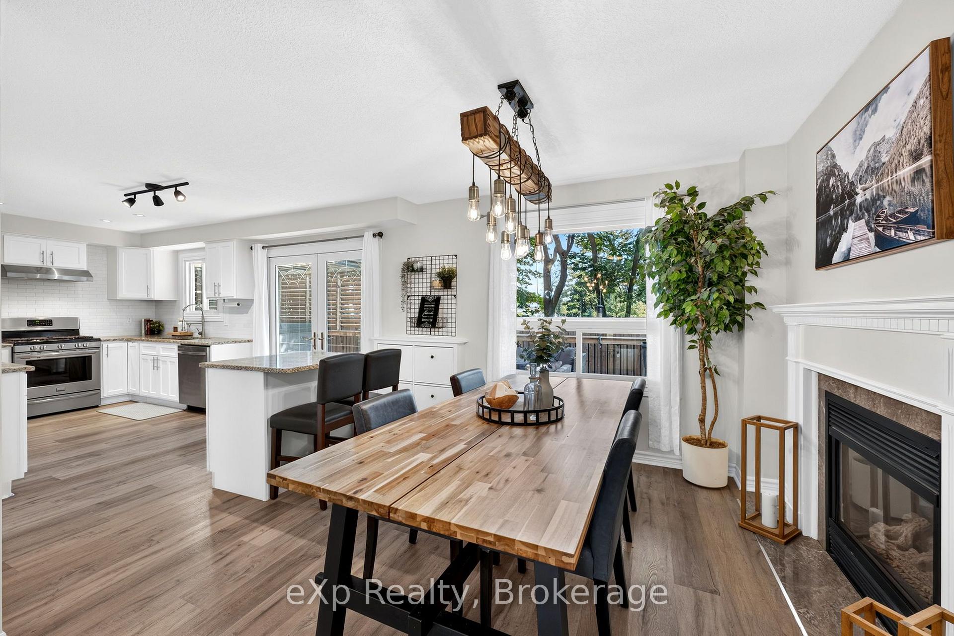 Photo 11 of 20 Edison Crescent, Stratford — HOMEH