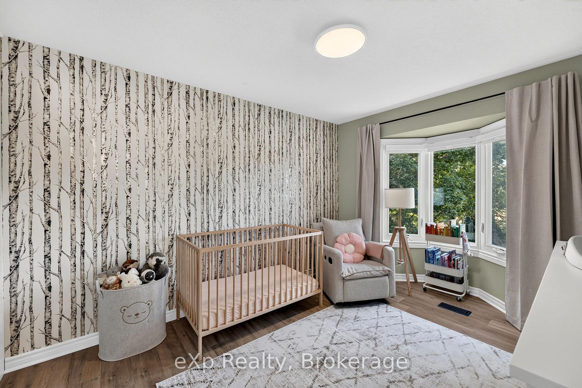 Photo 21 of 20 Edison Crescent, Stratford — HOMEH