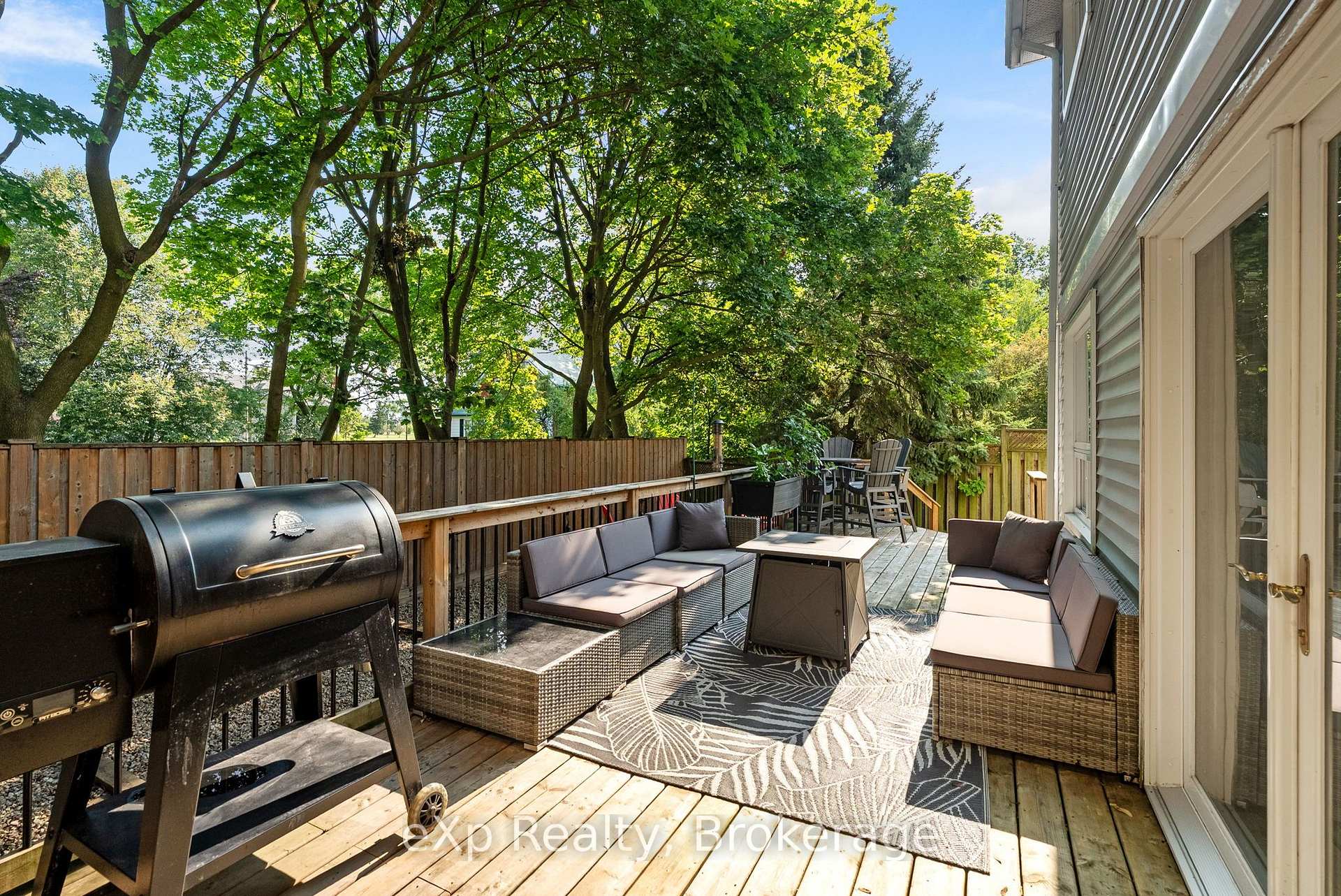 Photo 38 of 20 Edison Crescent, Stratford — HOMEH