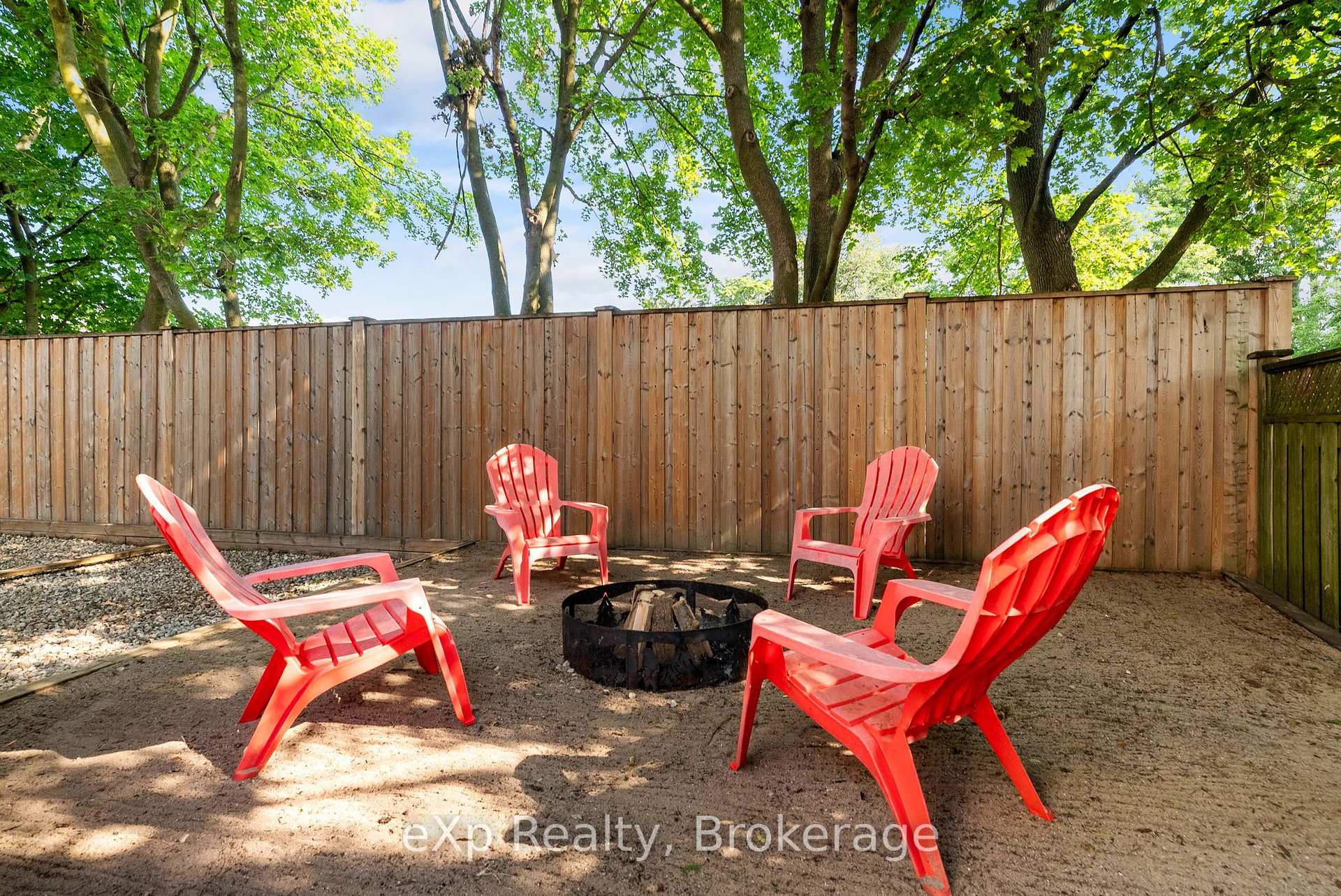 Photo 40 of 20 Edison Crescent, Stratford — HOMEH