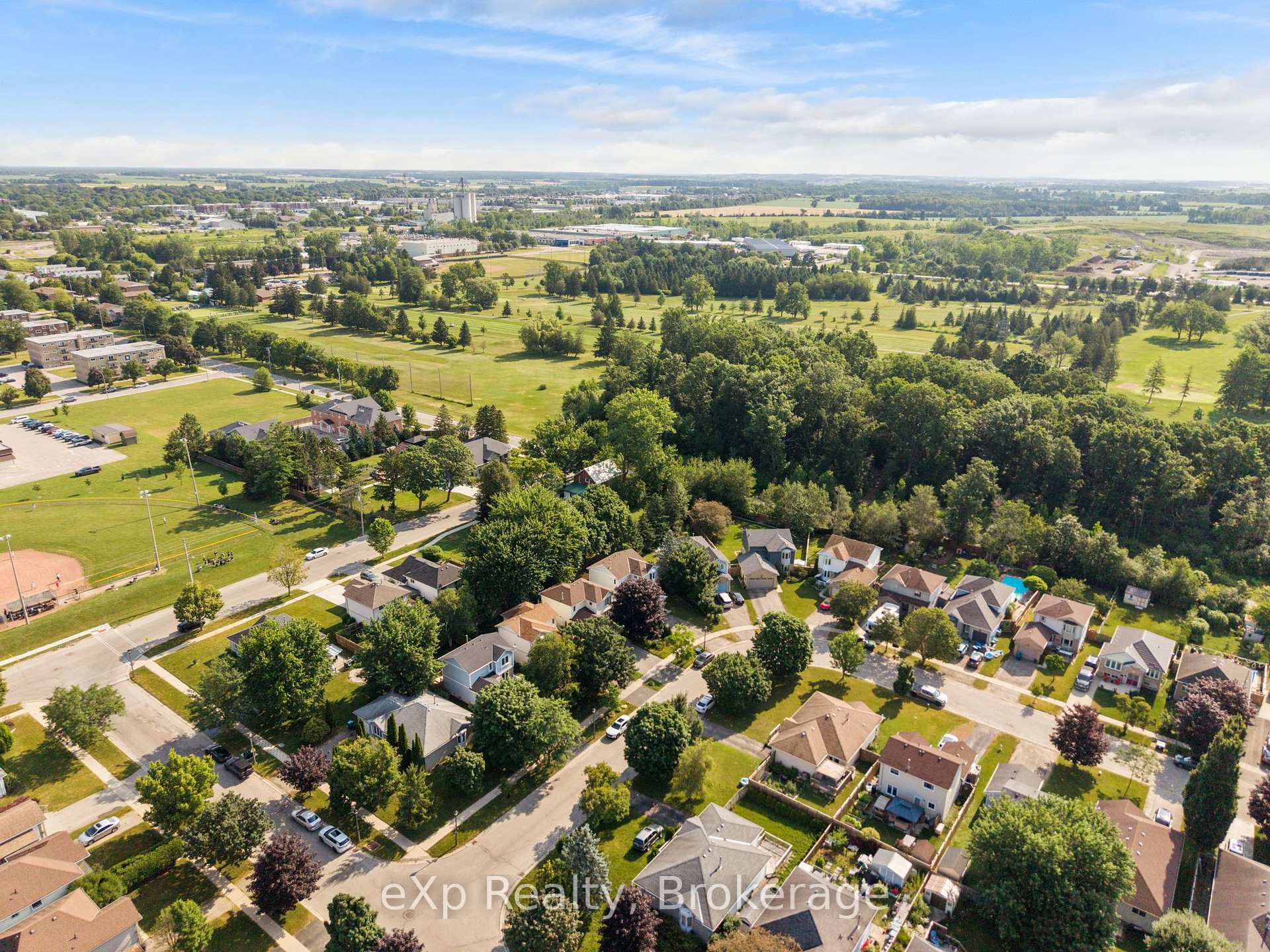 Photo 46 of 20 Edison Crescent, Stratford — HOMEH