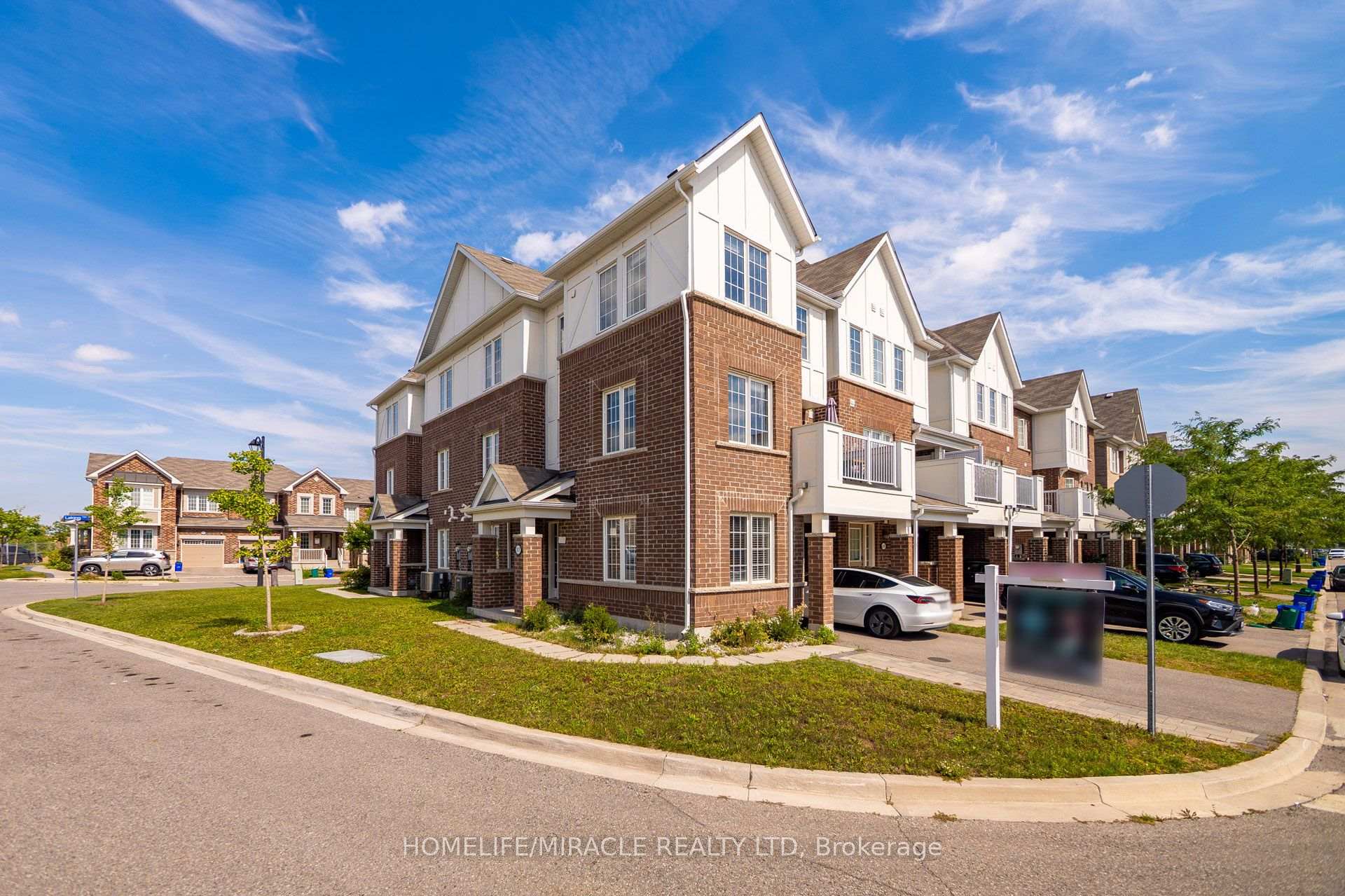 Photo 2 of 517 Allport Gate, Milton, Clarke — HOMEH
