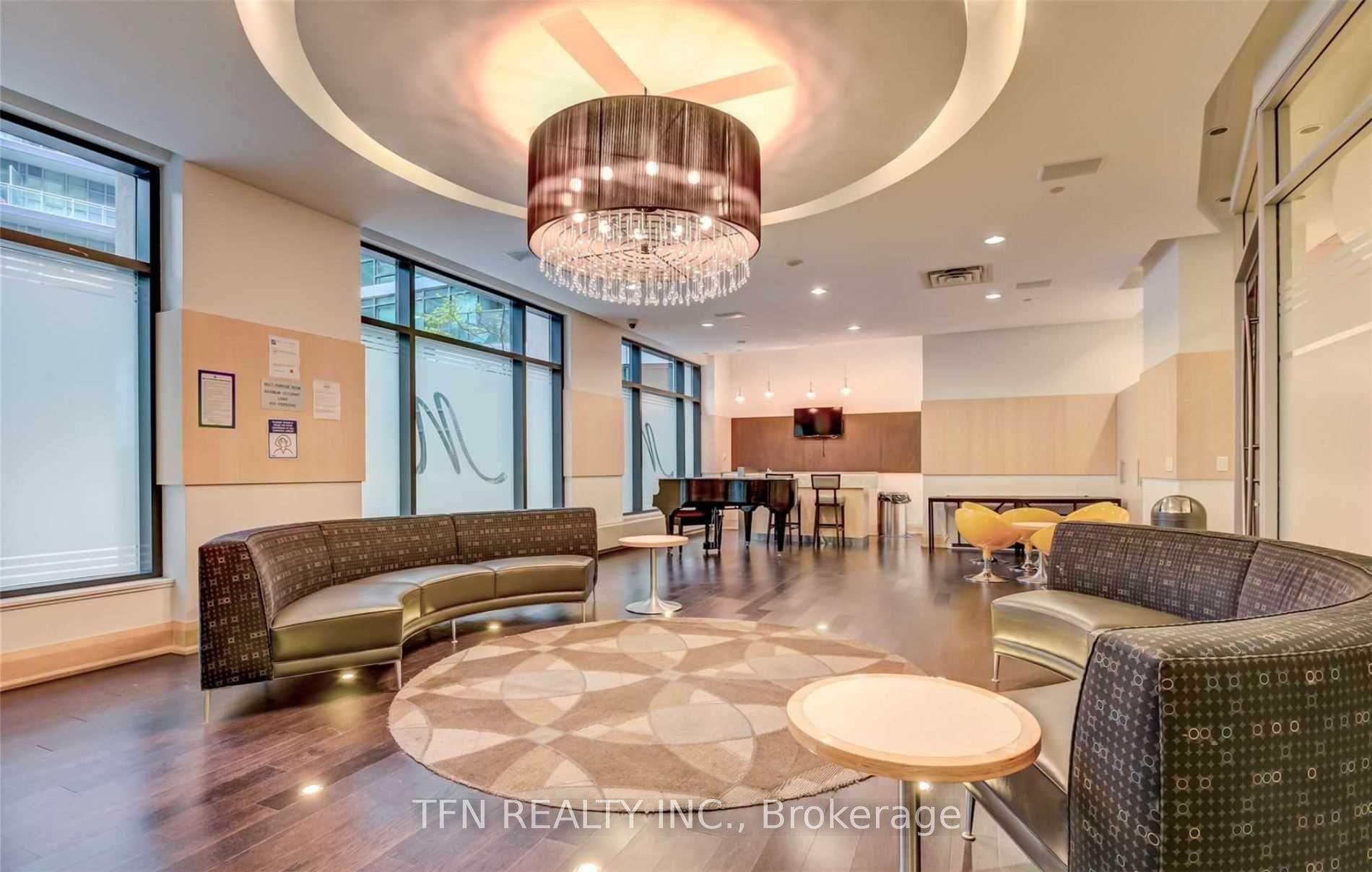 Photo 2 of Unit 2906, 600 Fleet Street, Toronto, Niagara — HOMEH