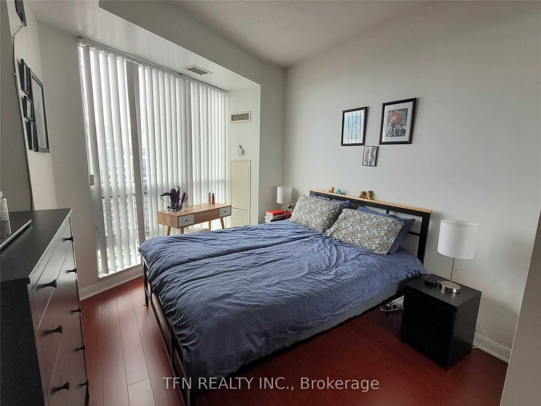 Photo 5 of Unit 2906, 600 Fleet Street, Toronto, Niagara — HOMEH